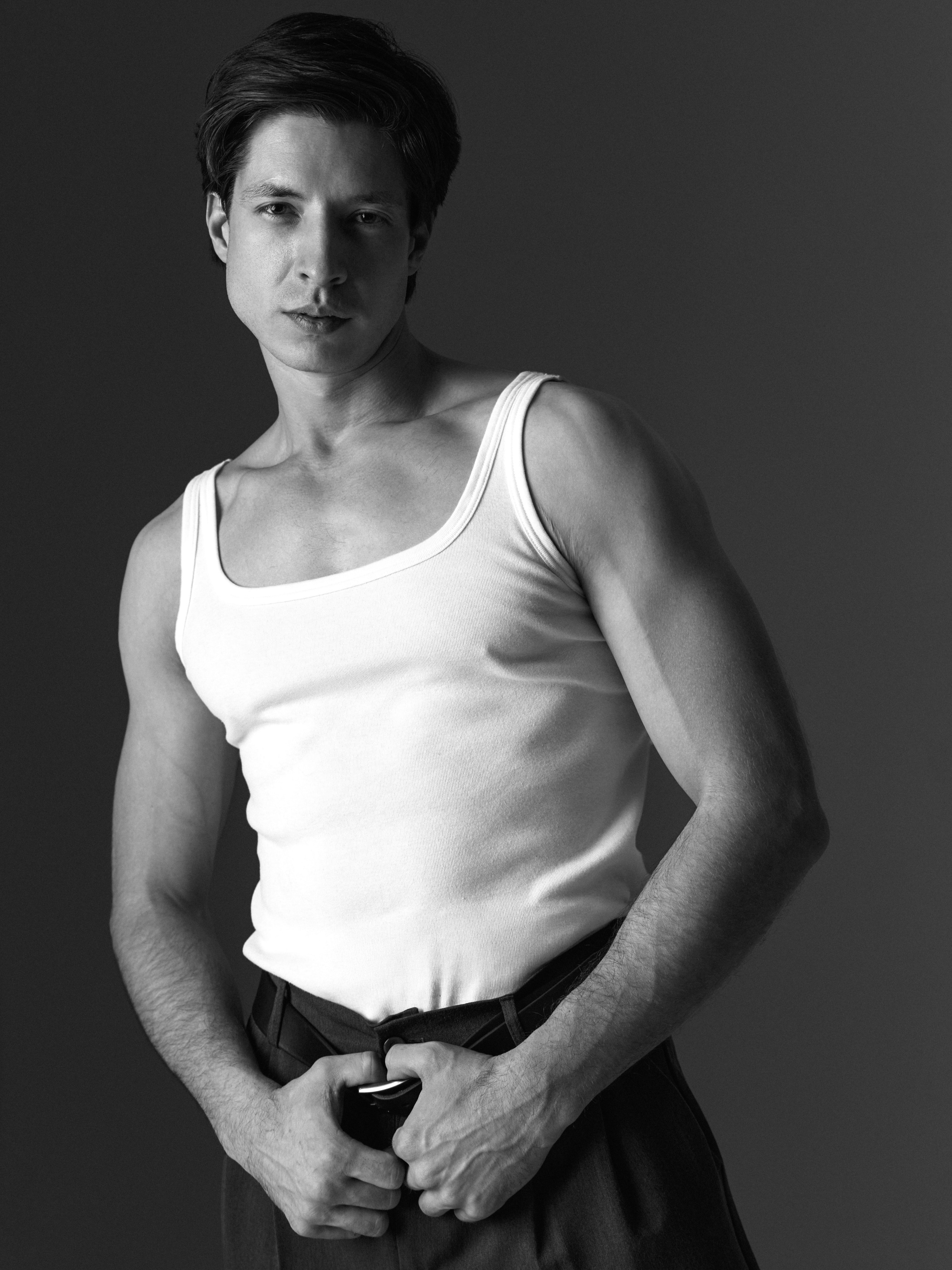 IVAN. Кирилл Гольцберг | фотограф для брендов одежды и бизнеса