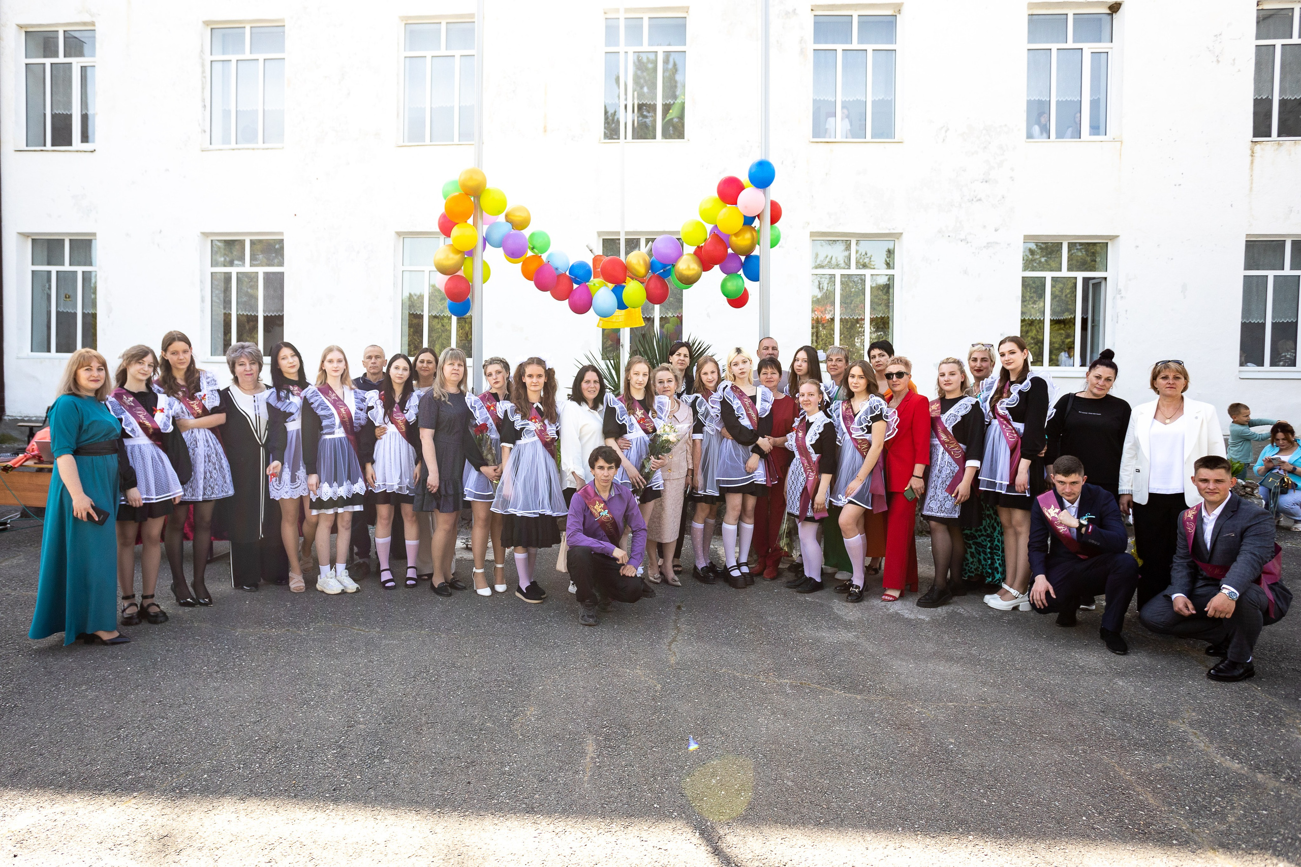 Последний звонок. Выпускные альбомы Майкоп, Краснодар Елена Золотарева