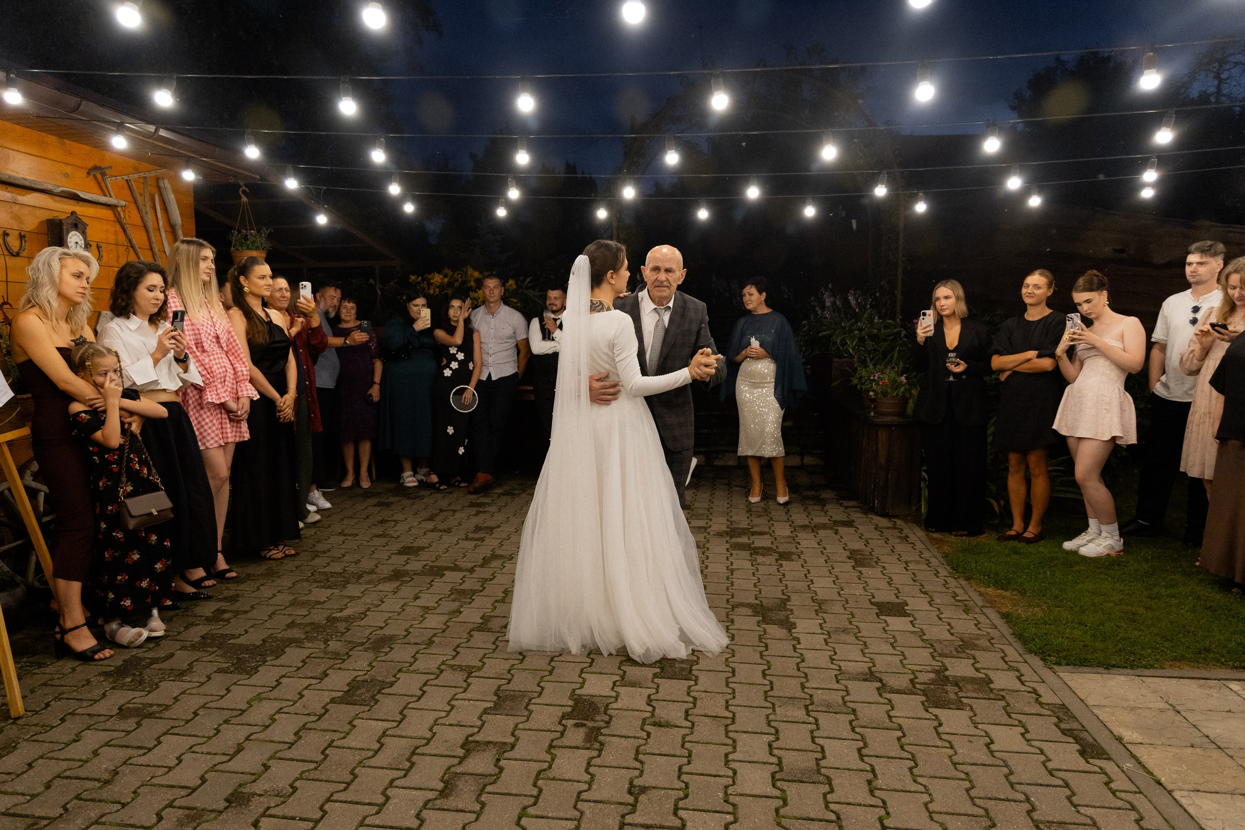 Свадебная фотосессия в агроусадьбе Лабодянка в Минске. Свадебный фотограф в Минске/Беларуси Сергей Спиридонов