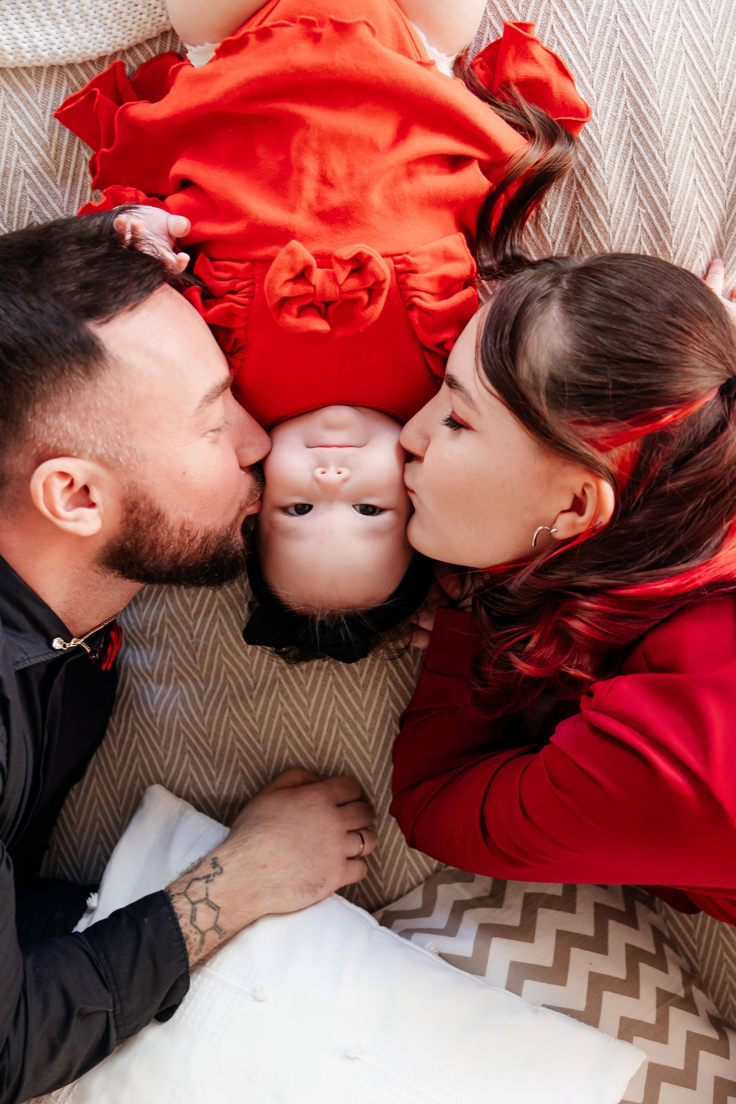 Семейная фотосессия в студии. Свадебный, семейный фотограф, контент съёмка. Екатеринбург. Елена Граф