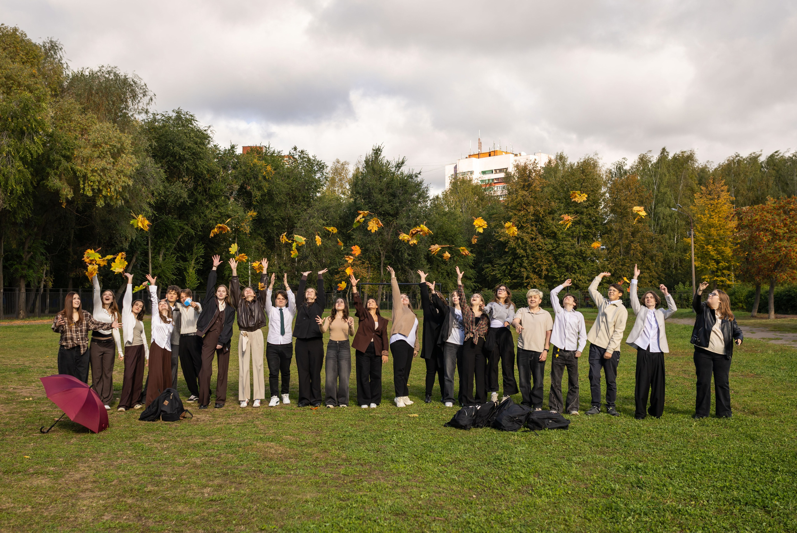 Съемка у школы. Семейный и детский фотограф Анна Петракова