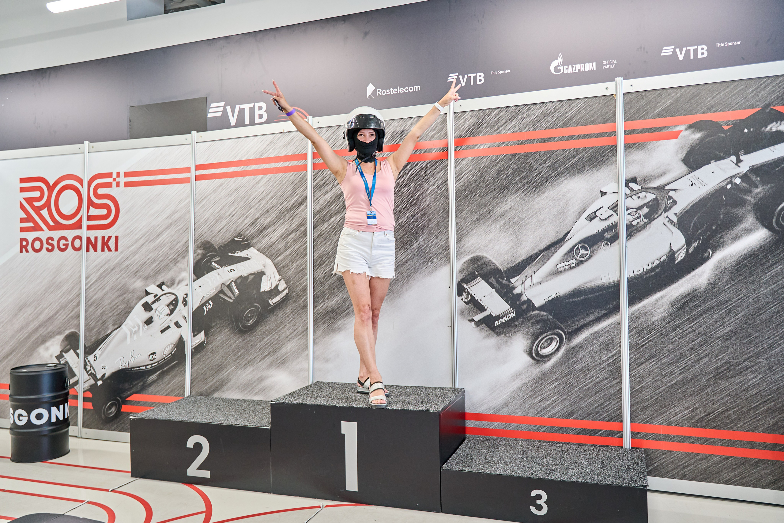 Формула 1 корпоративные заезды. Фото и видео съемка в Сочи Адлере Красной поляне