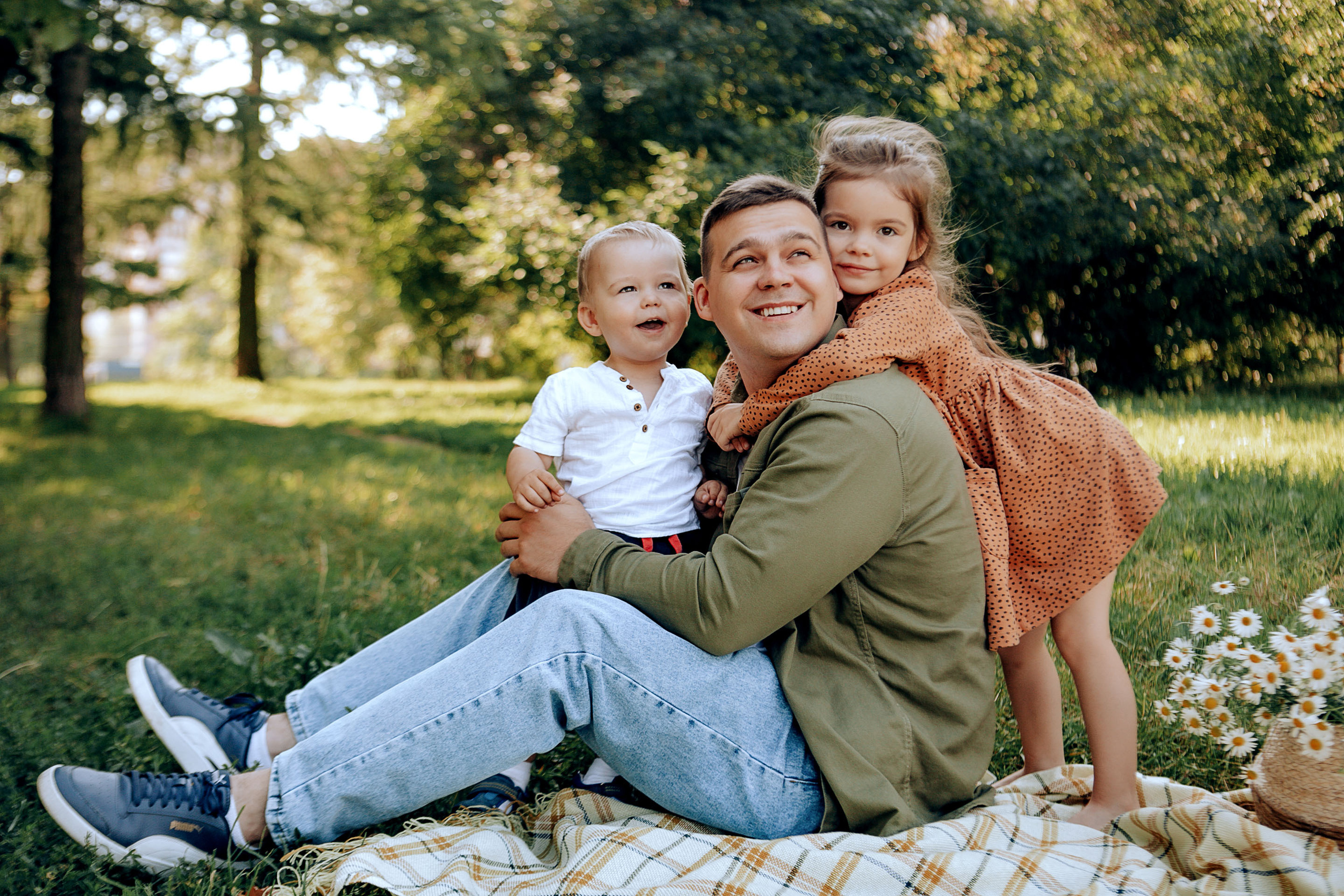 Илья, Маша, Ульяна и Миша. Главная