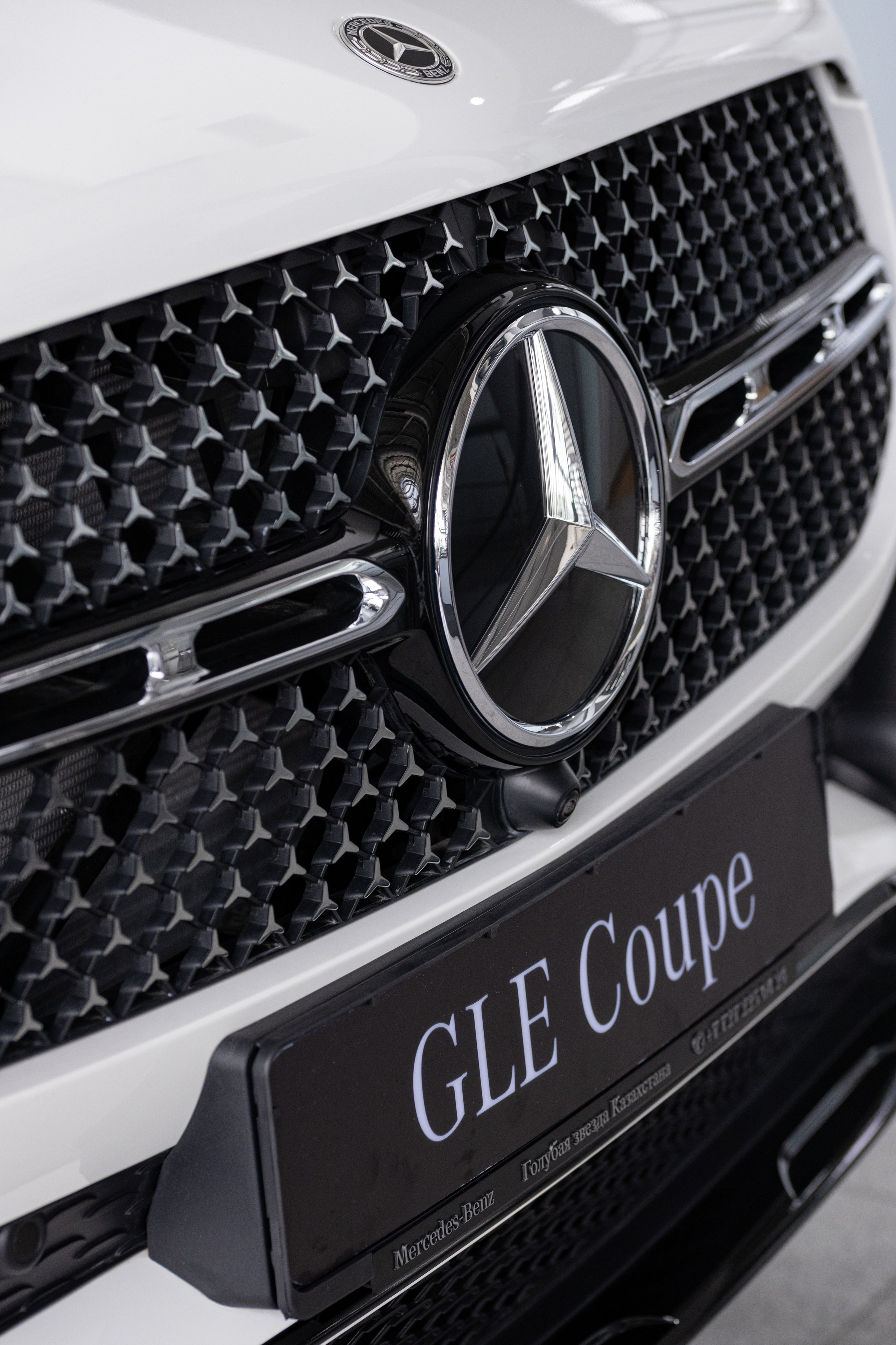 Автомобили Mercedes Benz. Коммерческий фотограф в Алматы Марина Милис. Съёмка для брендов, компаний и проектов