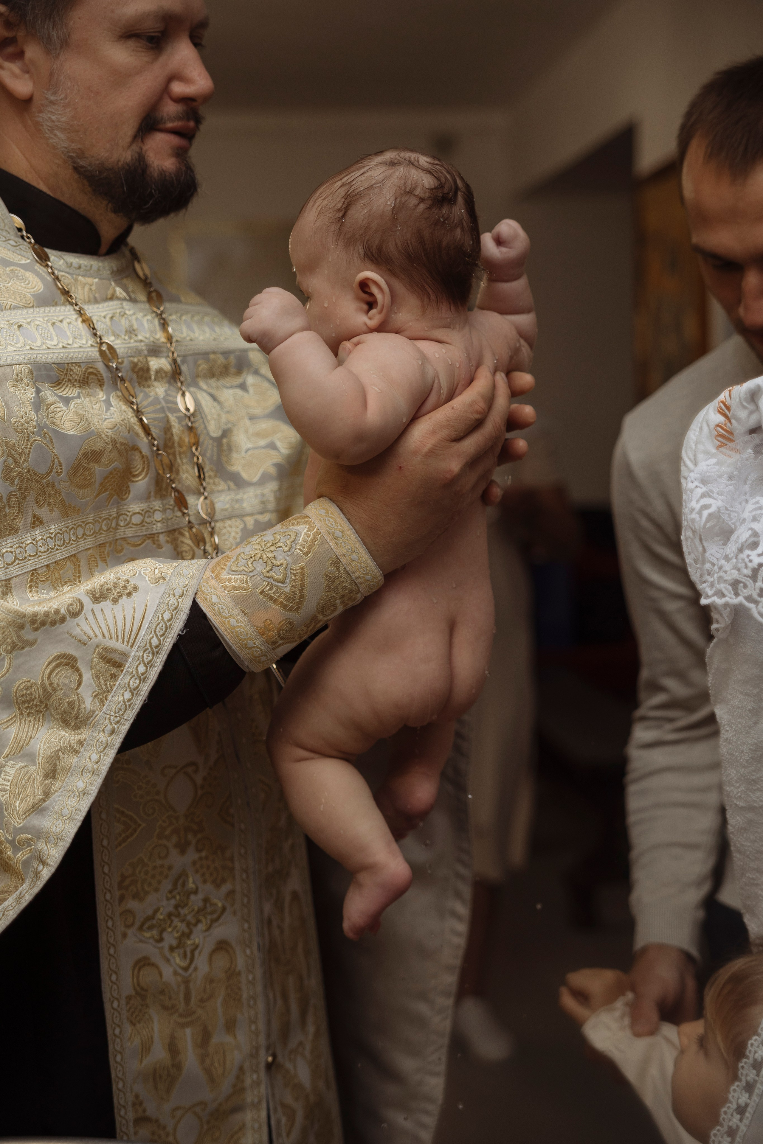 Крещение Эсмира. Я — фотограф, который помогает запечатлеть самые важные моменты вашей жизни!