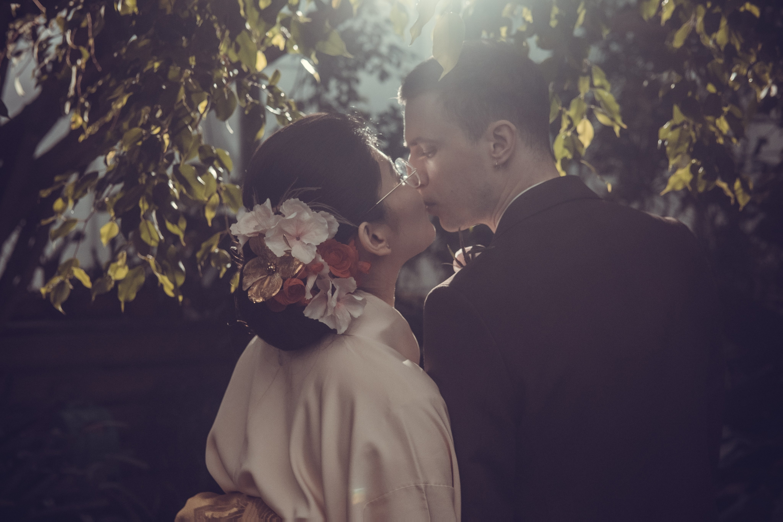 Лавстори в саду | Артём и Ксения. Professional photoartist in St. Petersburg (wedding, reportage, portrait, model book, love story) Alexander Shvedov