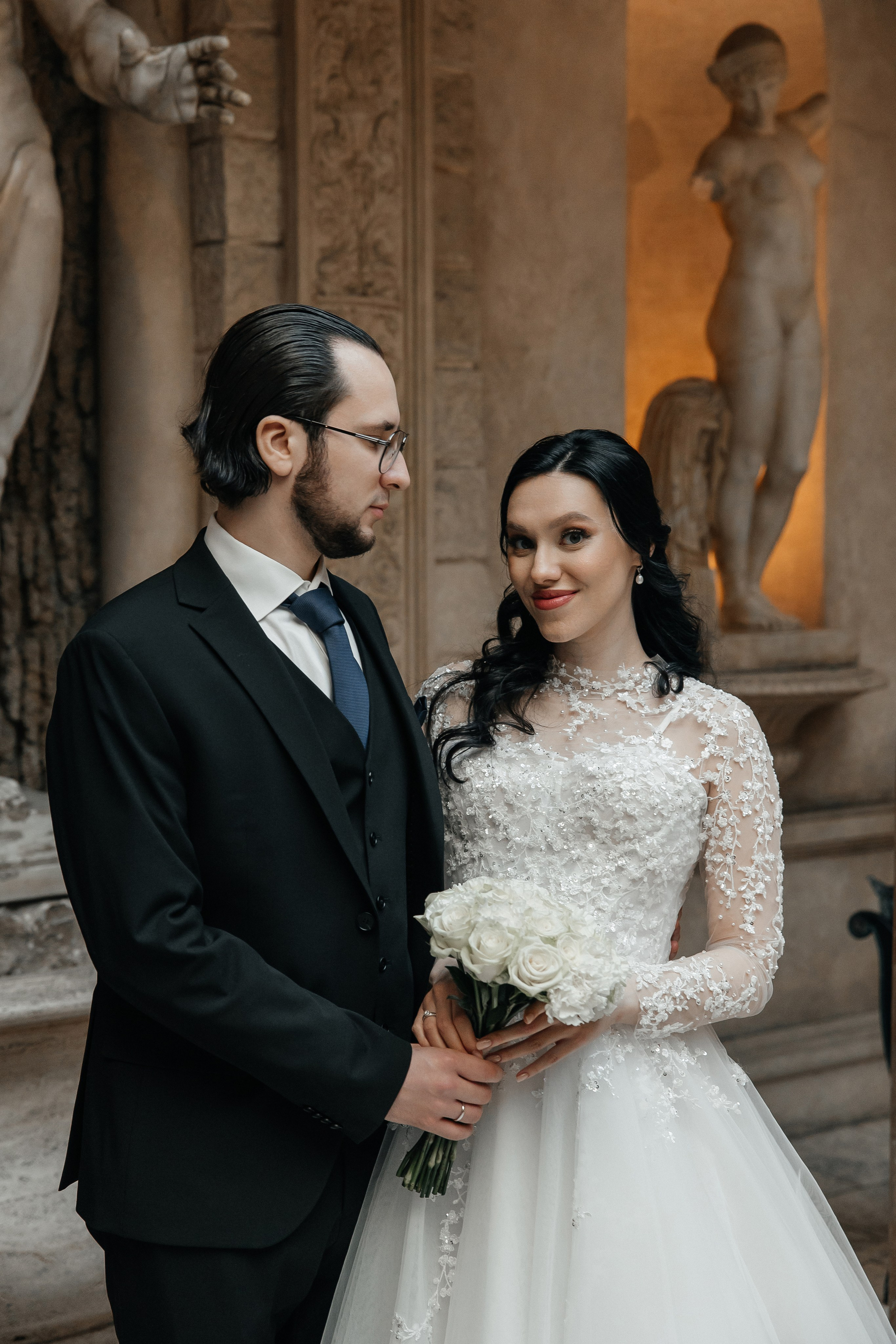 Свадебная фотосессия в ресторане Турандот. Свадебный фотограф в Москве Дарья Олендарёва