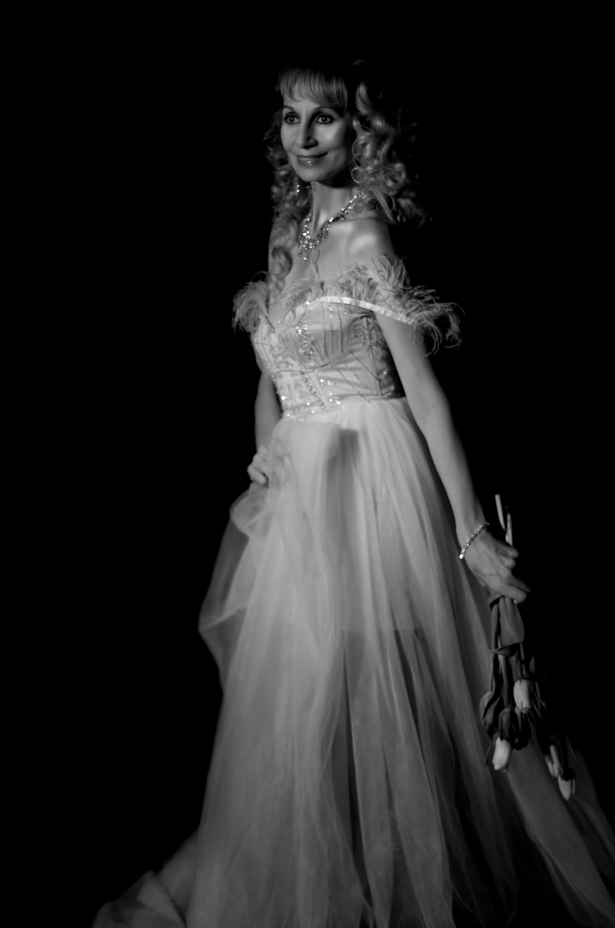 Женский портрет: classic. Фотограф Марина Доглядная Челябинск фотосессии с лошадьми, мотоциклами