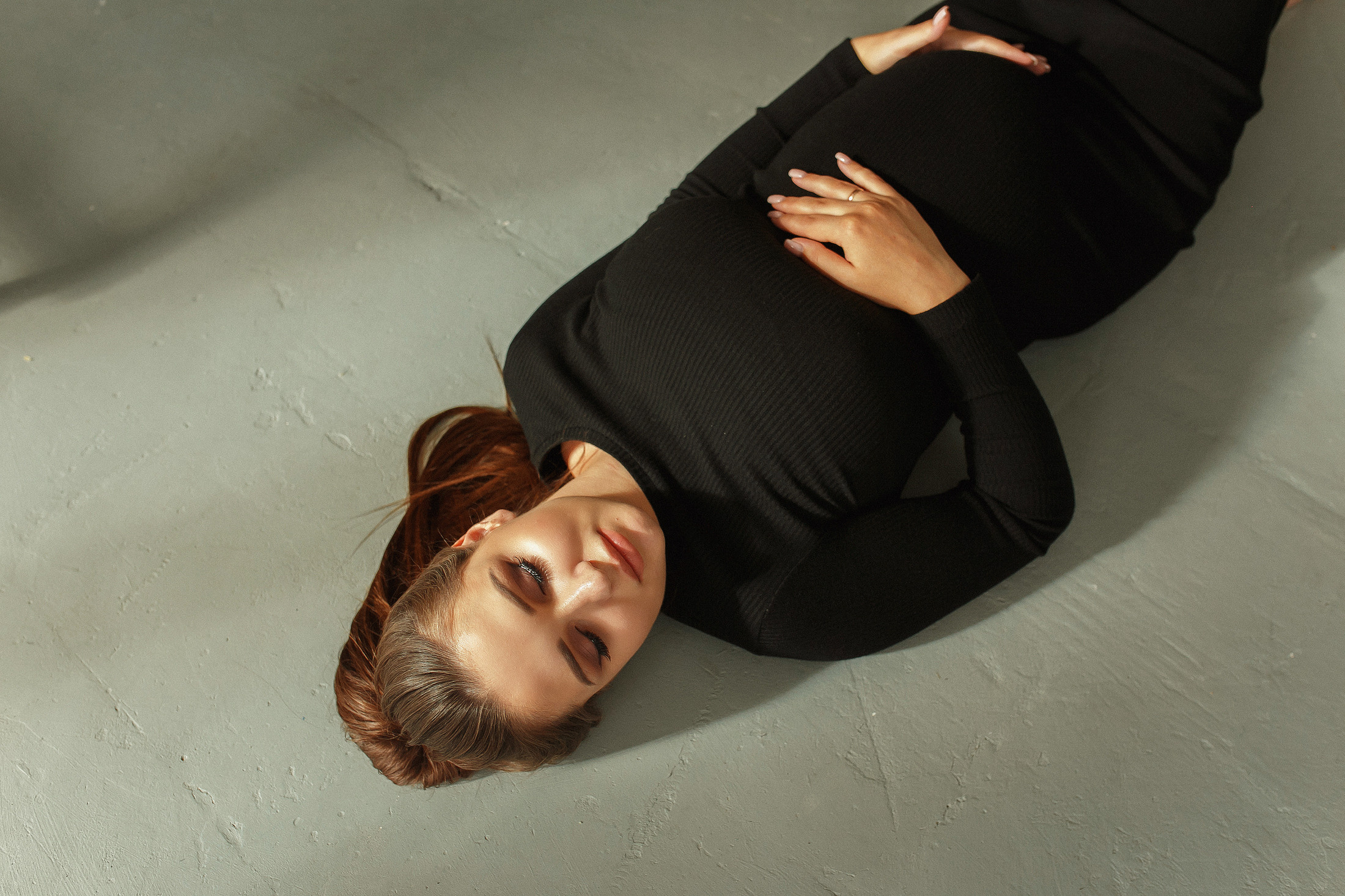 Съемка беременности в студии. Свадебный и семейный фотограф  Новочеркасск Виктория Литвиненко