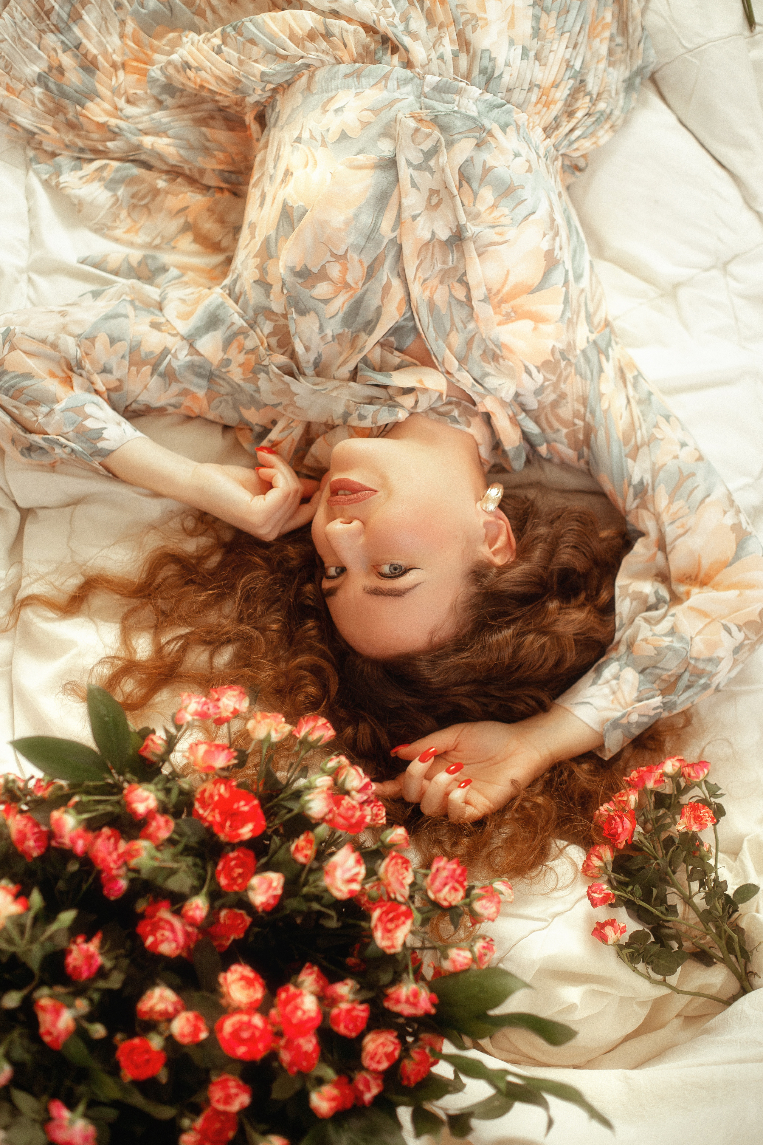 Индивидуальная фотосессия с розами и мольбертом. Свадебный и семейный фотограф  Новочеркасск Виктория Литвиненко