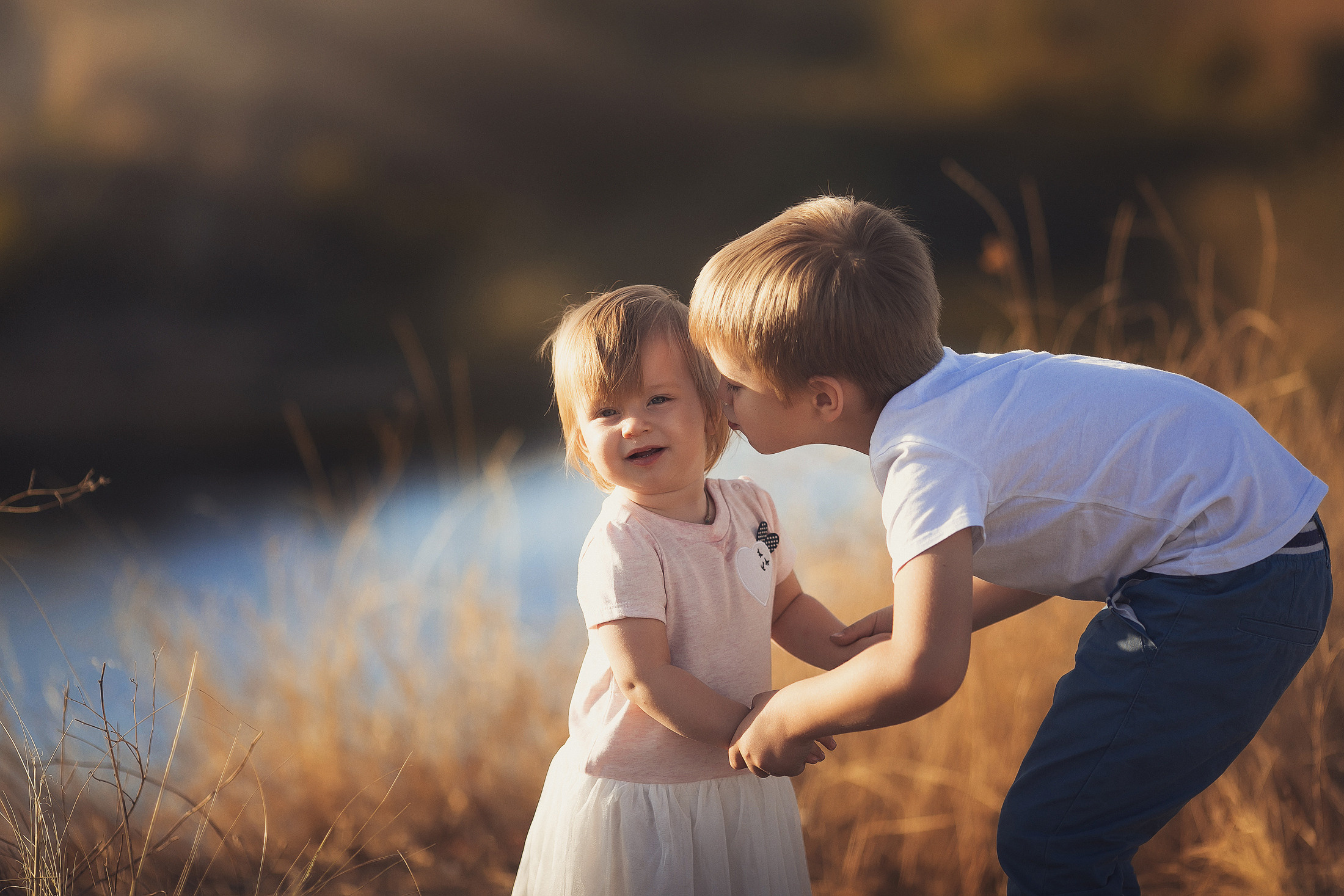 Семейная фотосессия на пруду на природе. Свадебный и семейный фотограф  Новочеркасск Виктория Литвиненко