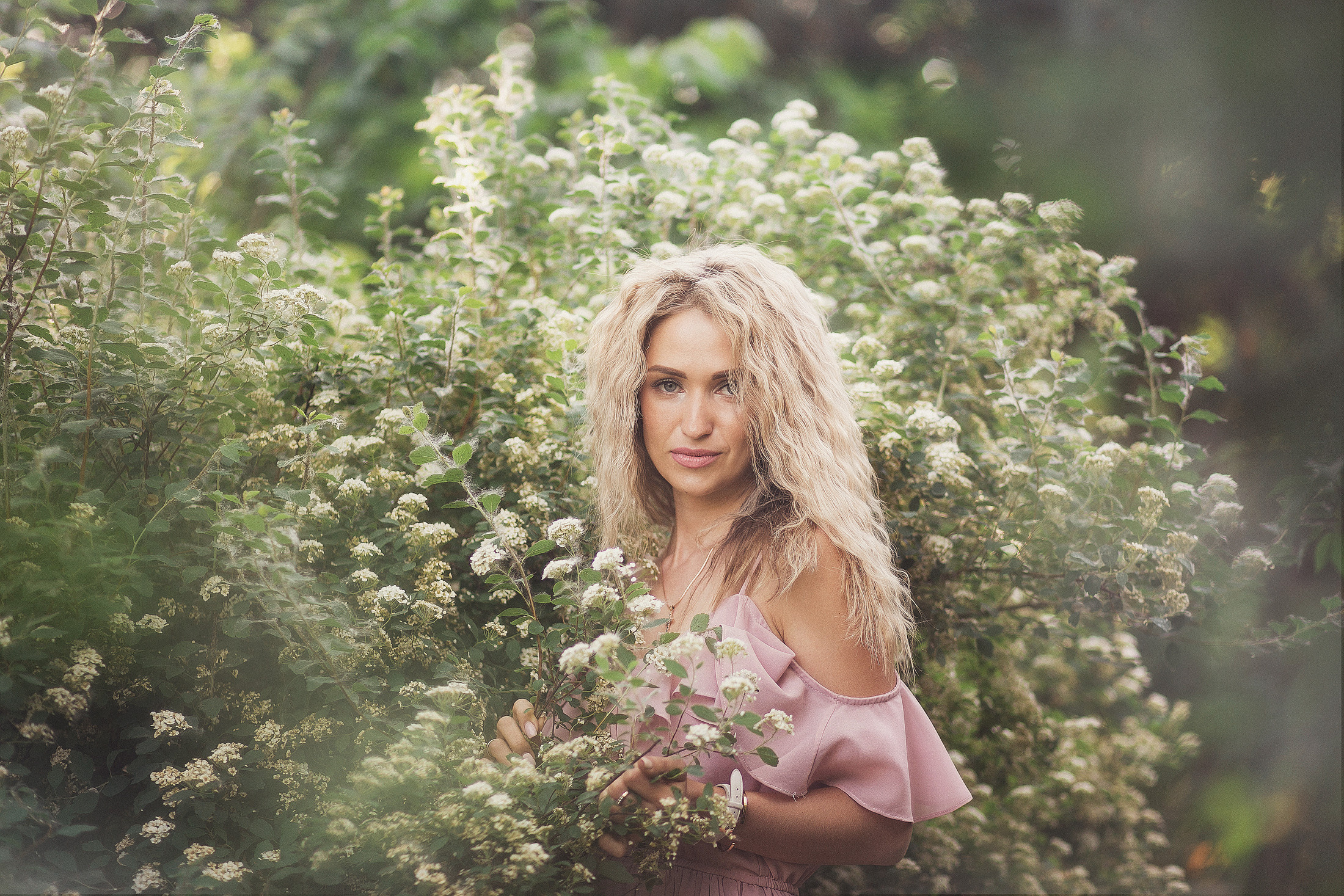 Индивидуальная портретная фотосессия в парке. Свадебный и семейный фотограф  Новочеркасск Виктория Литвиненко