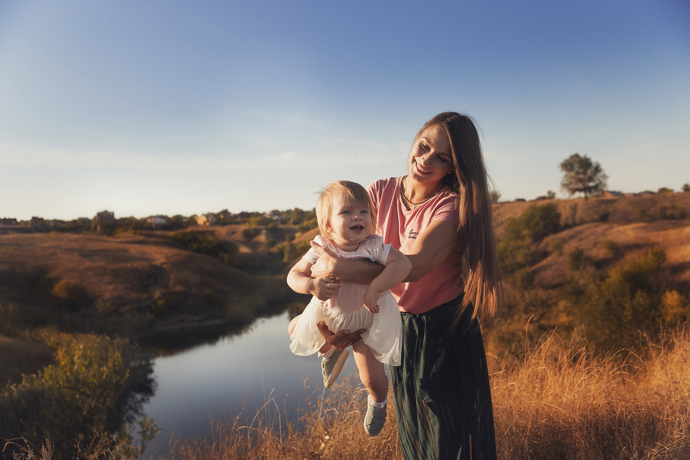Семейная фотосессия на пруду на природе. Свадебный и семейный фотограф  Новочеркасск Виктория Литвиненко