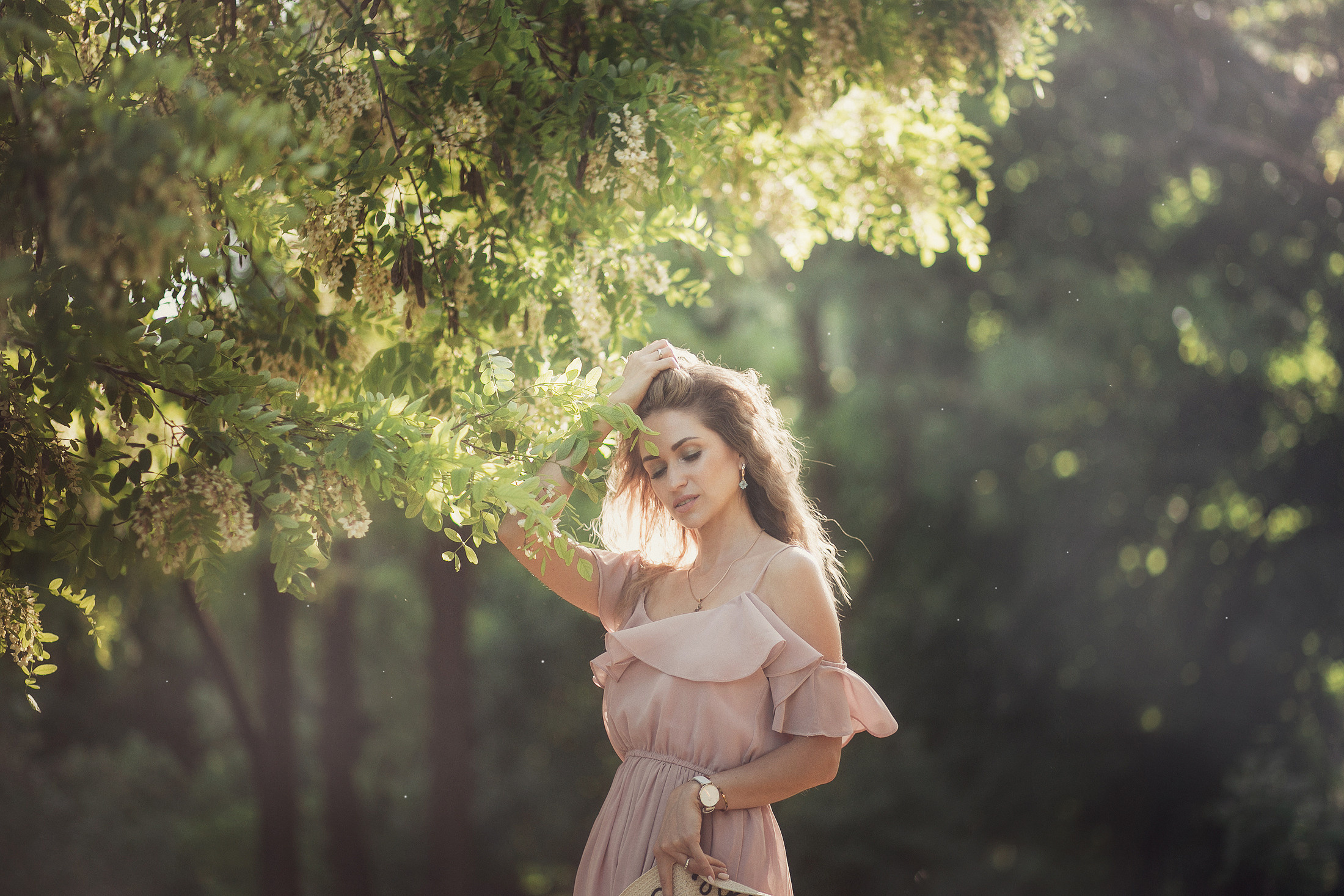Индивидуальная портретная фотосессия в парке. Свадебный и семейный фотограф  Новочеркасск Виктория Литвиненко