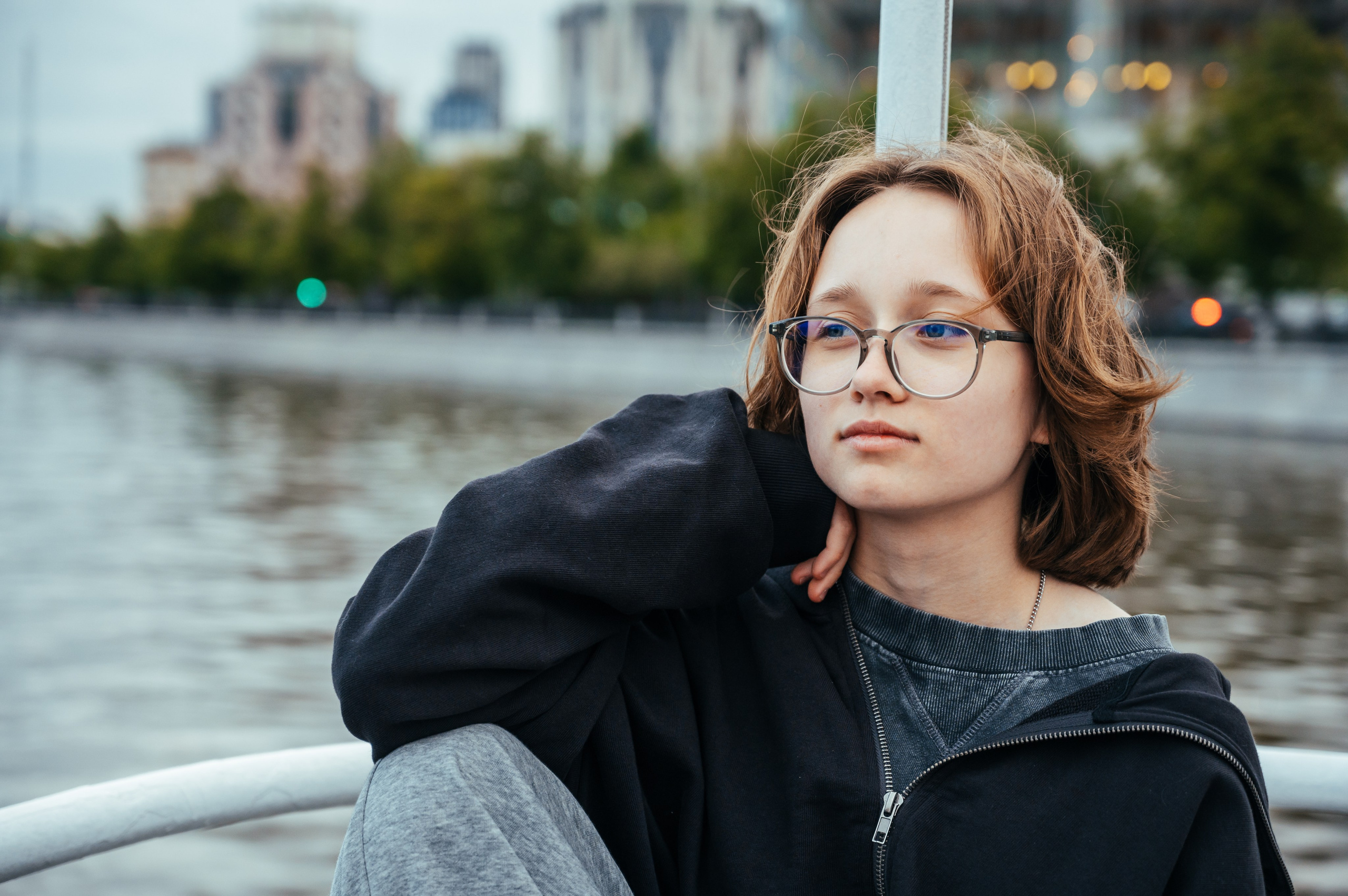 Последний звонок. Анастасия Петрович фотограф, фотокорреспондент в Москве и Санкт-Петербурге. Фотосъёмка репортажа, мероприятия, корпоративная съёмка, контент