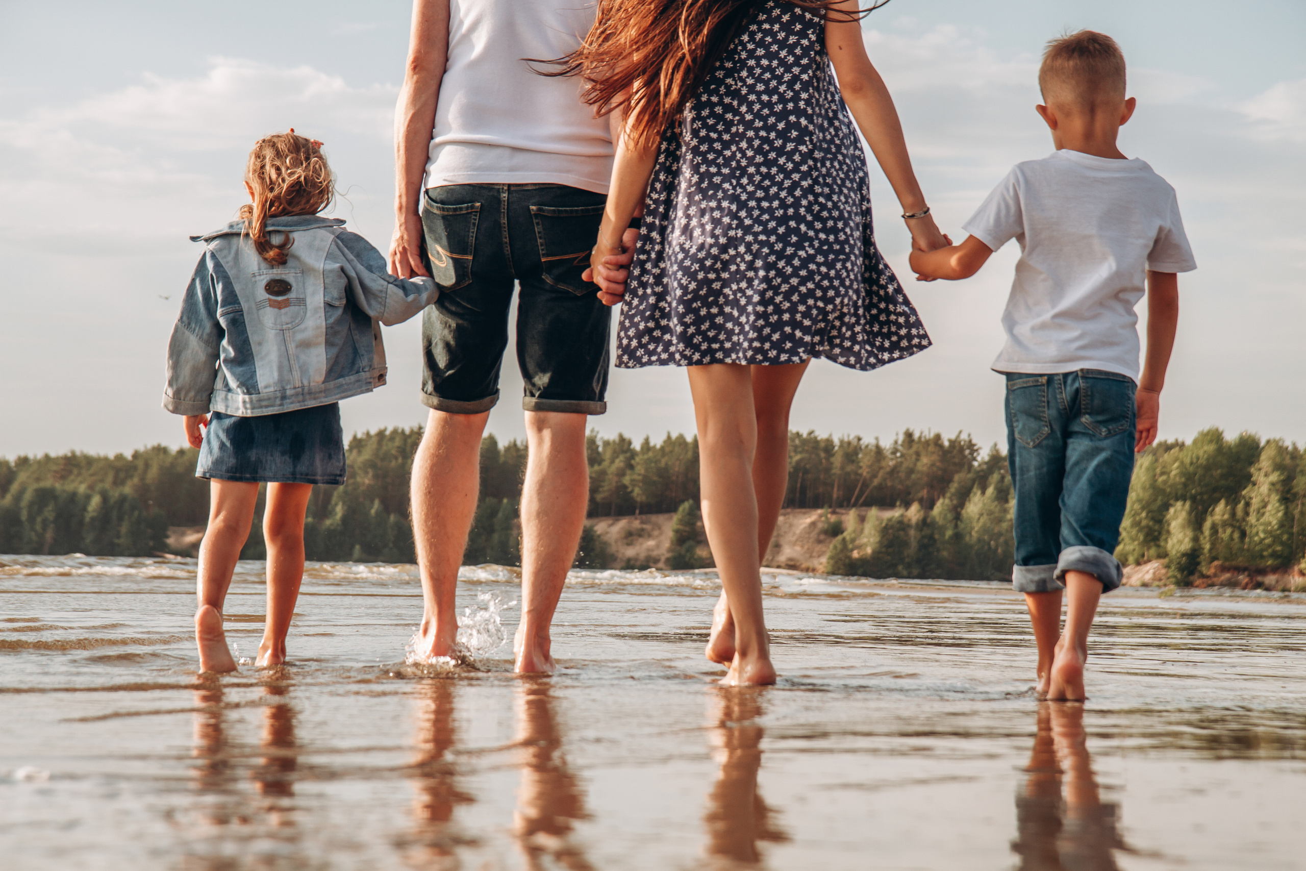 Семейная фотосъемка на Волге. Фотограф Чебоксары
