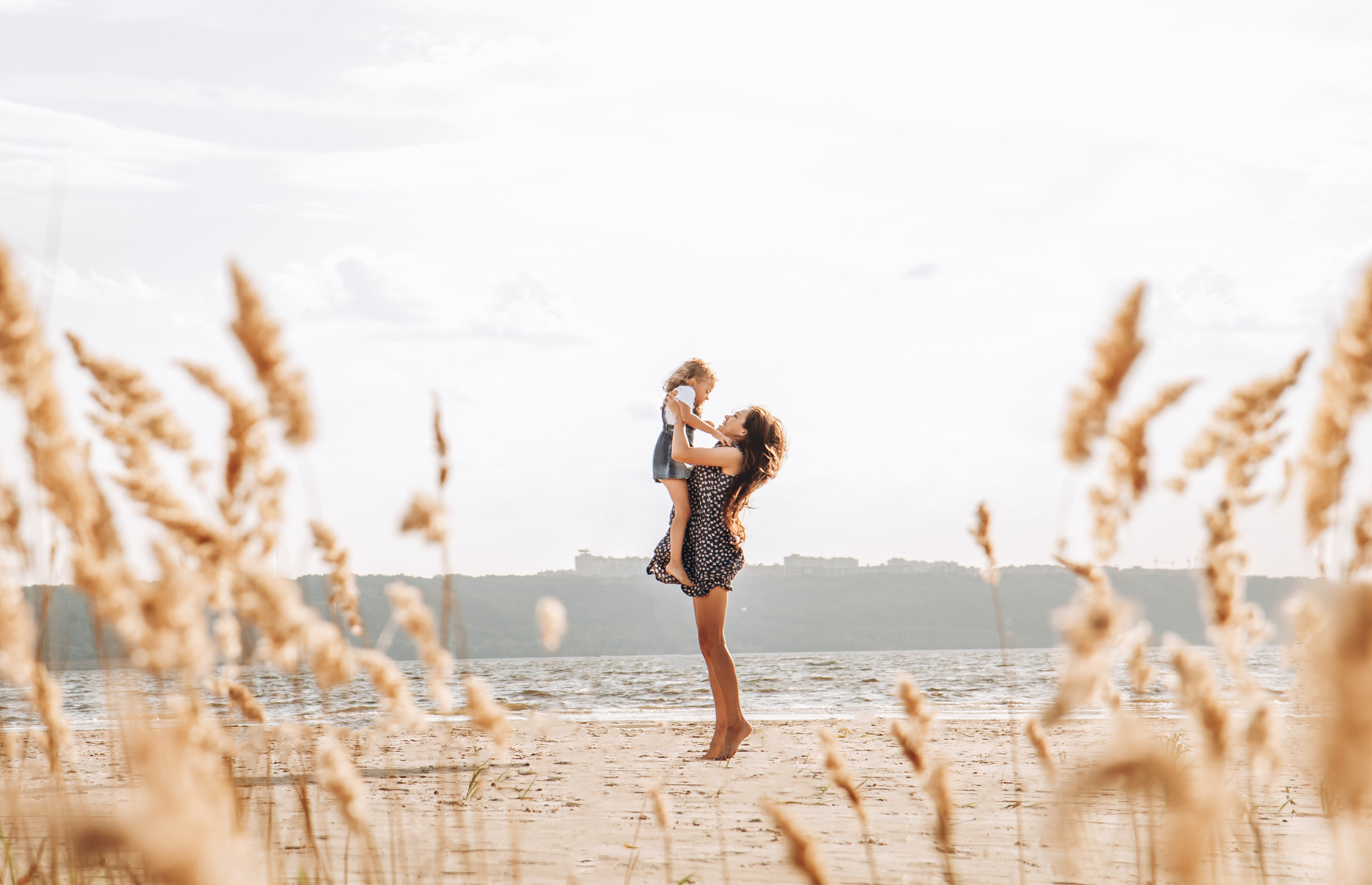 Семейная фотосъемка на Волге. Фотограф Чебоксары