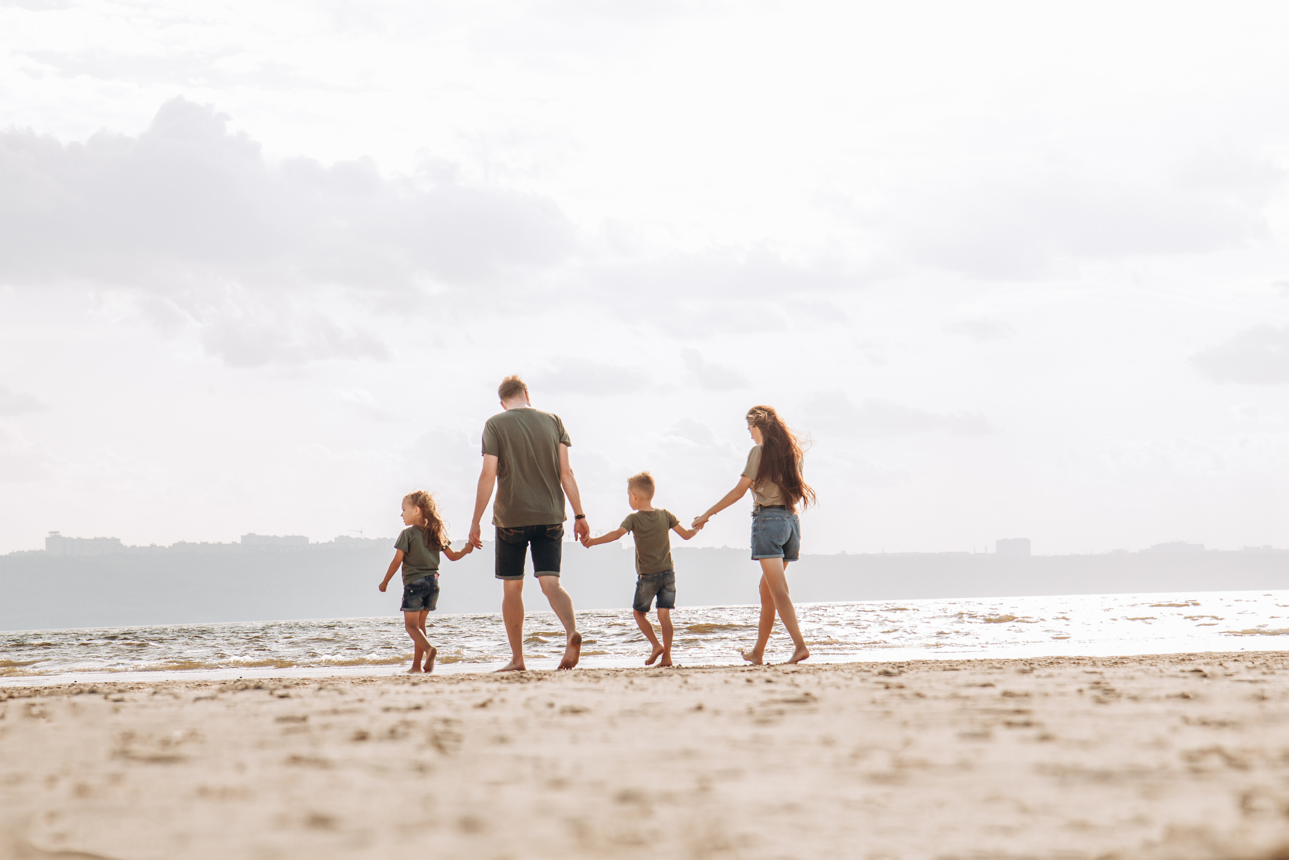 Семейная фотосъемка на Волге. Фотограф Чебоксары