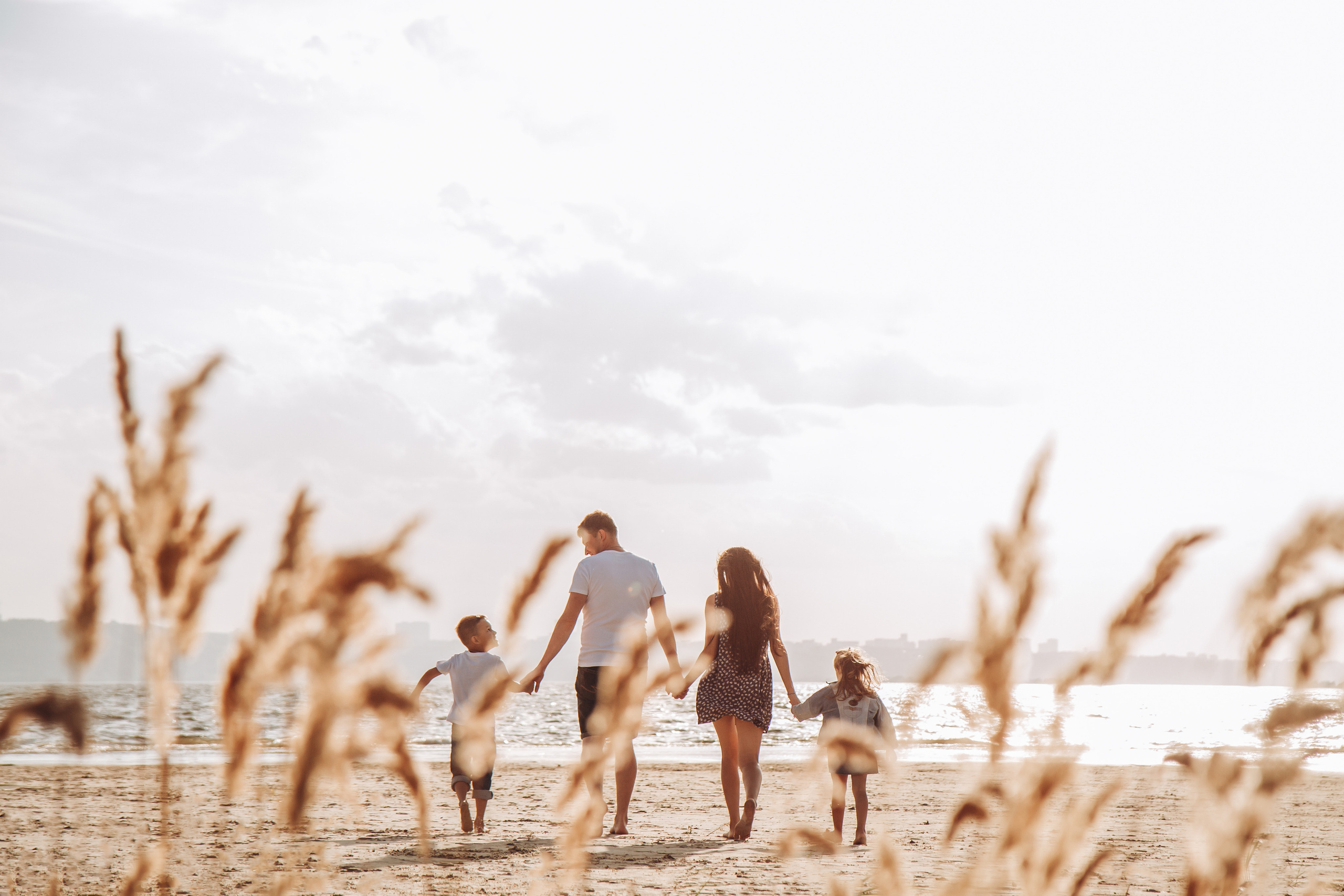 Семейная фотосъемка на Волге. Фотограф Чебоксары