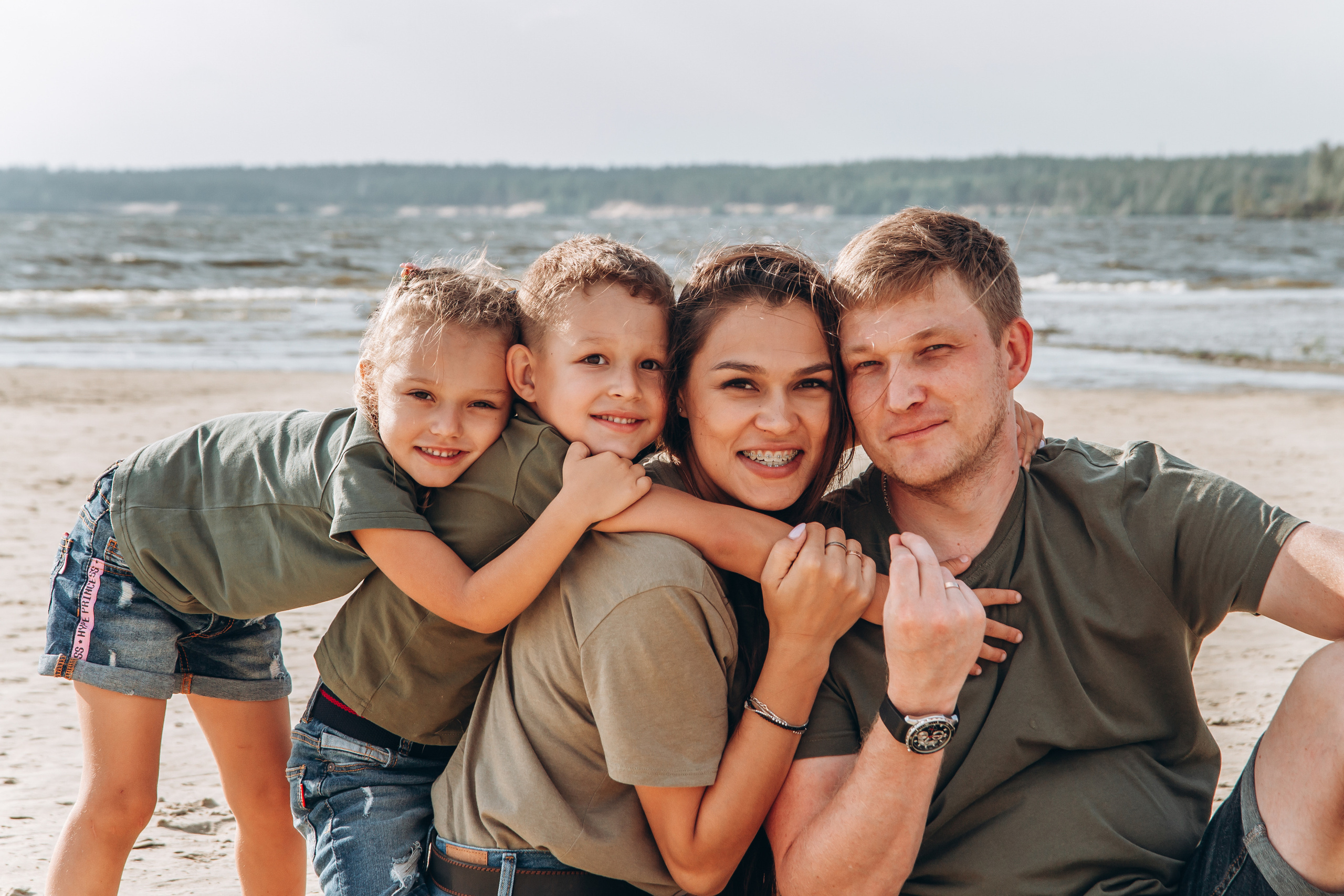 Семейная фотосъемка на Волге. Фотограф Чебоксары