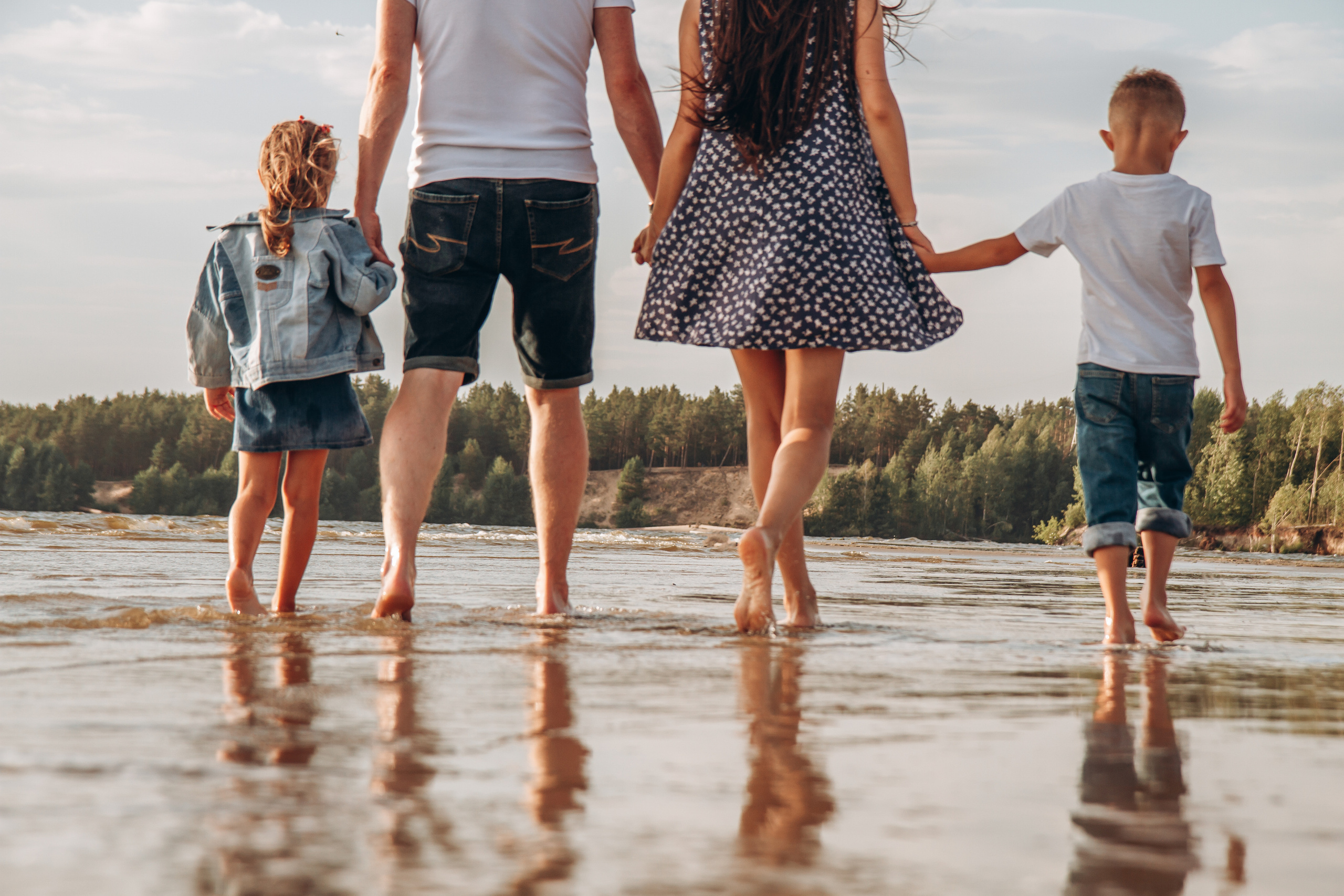 Семейная фотосъемка на Волге. Фотограф Чебоксары