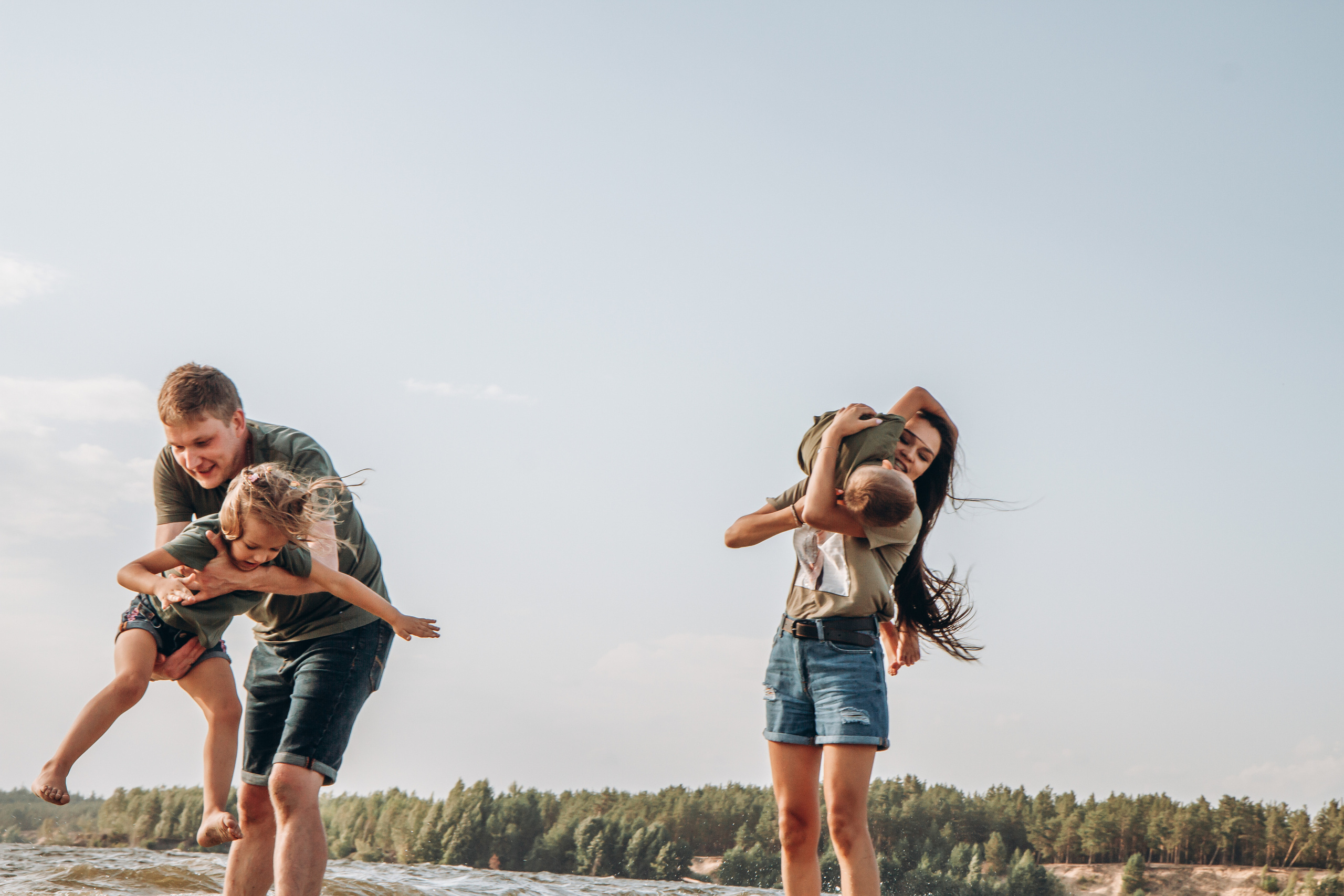 Семейная фотосъемка на Волге. Фотограф Чебоксары