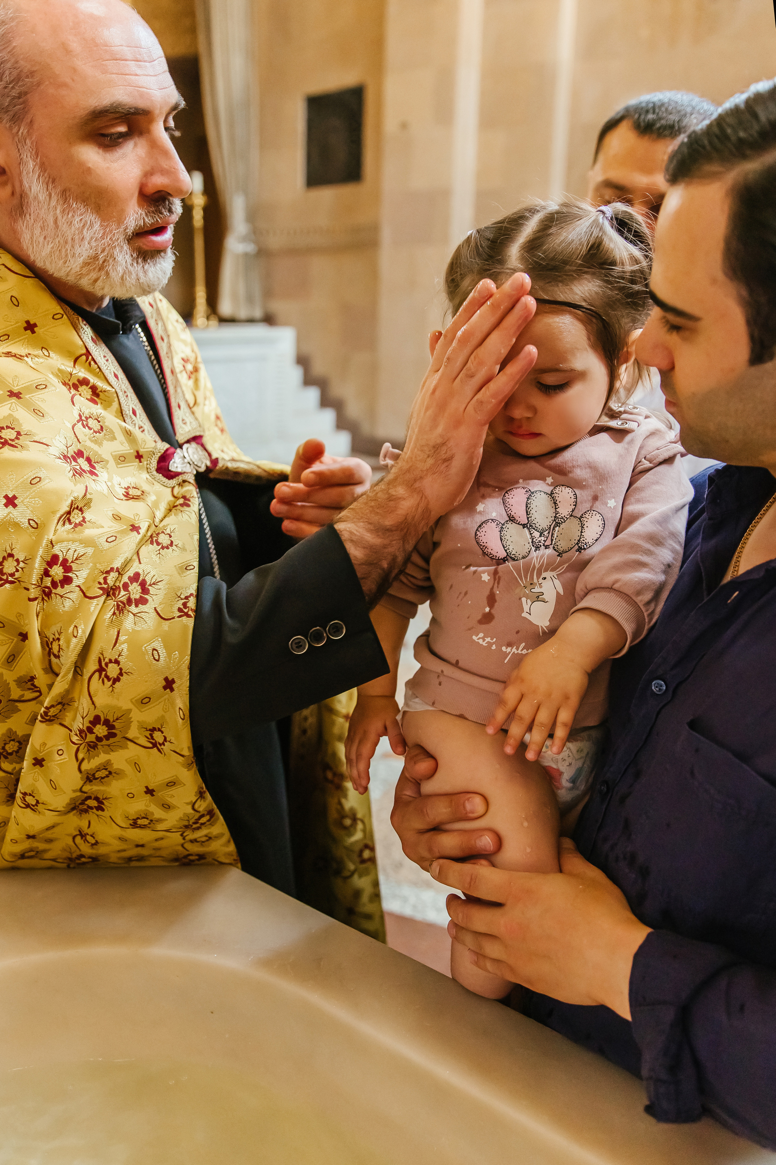 Крещение в Армянском храме Москва. Krumstudio фото, видео по Москве и МО