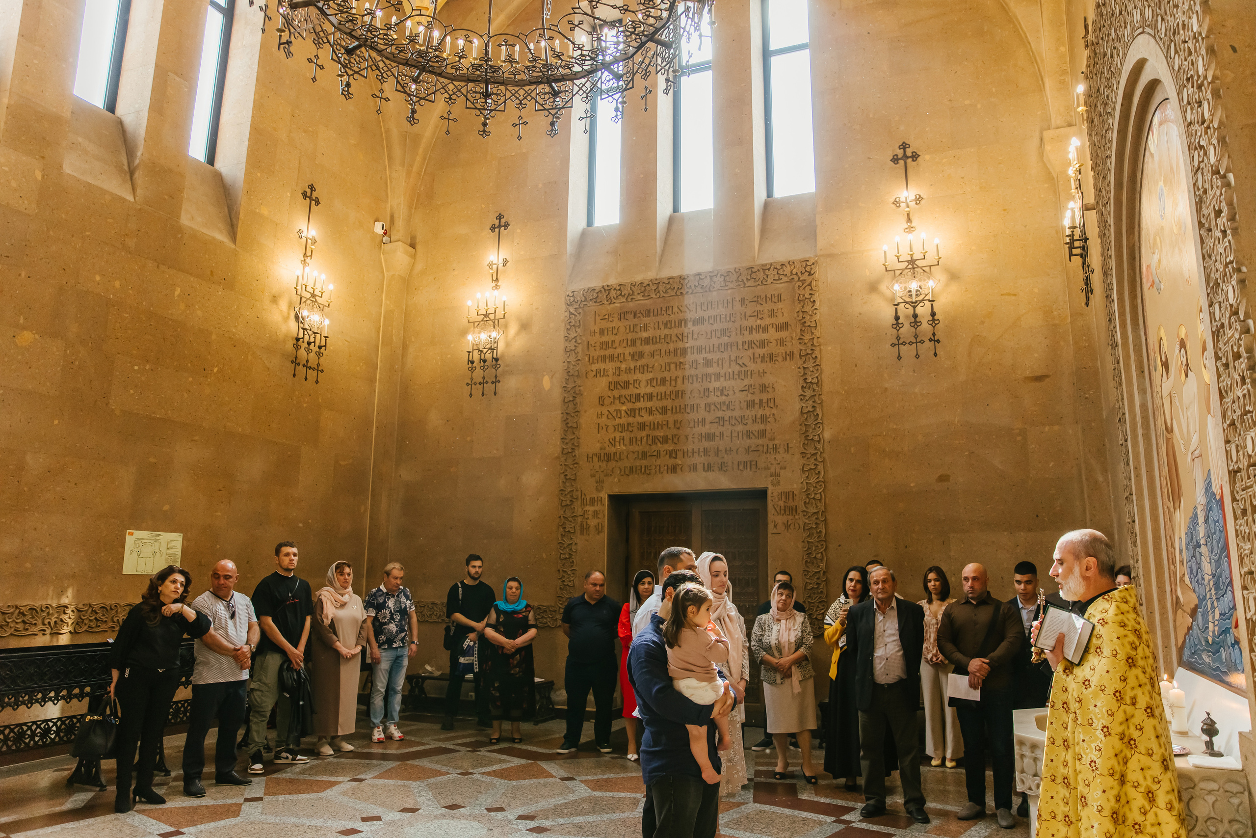 Крещение в Армянском храме Москва. Krumstudio фото, видео по Москве и МО