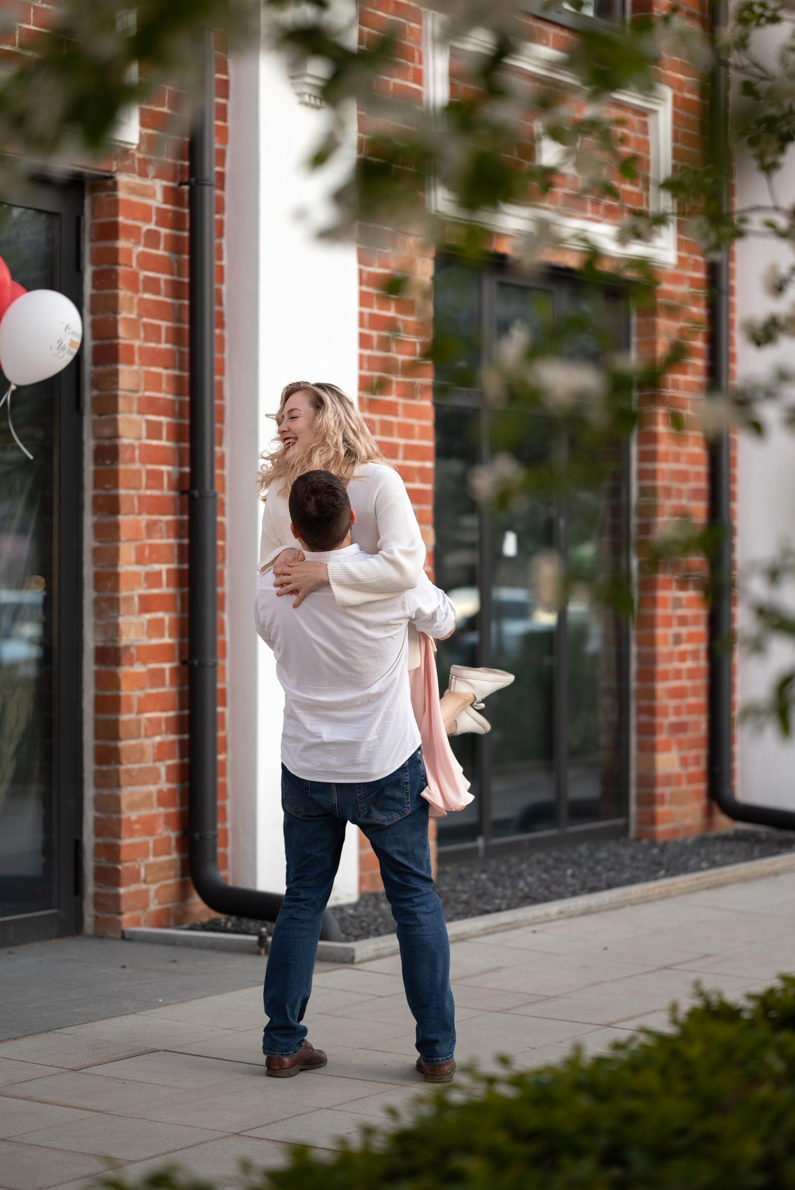 Александр и Яна. Фотопрогулка. Фотограф в Тюмени Голышева Елена