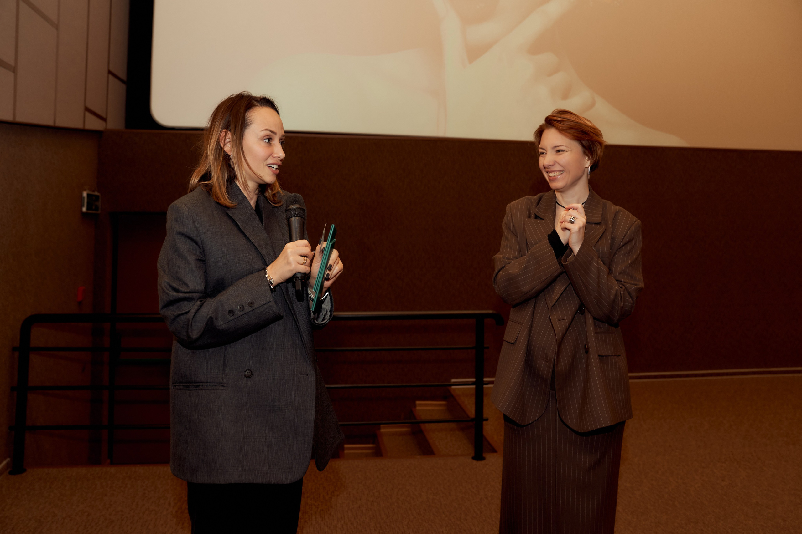 • Горизонт LED. Репортаж. Фотограф, индивидуальные женские, мужские фотосессии в Ростове-на-Дону