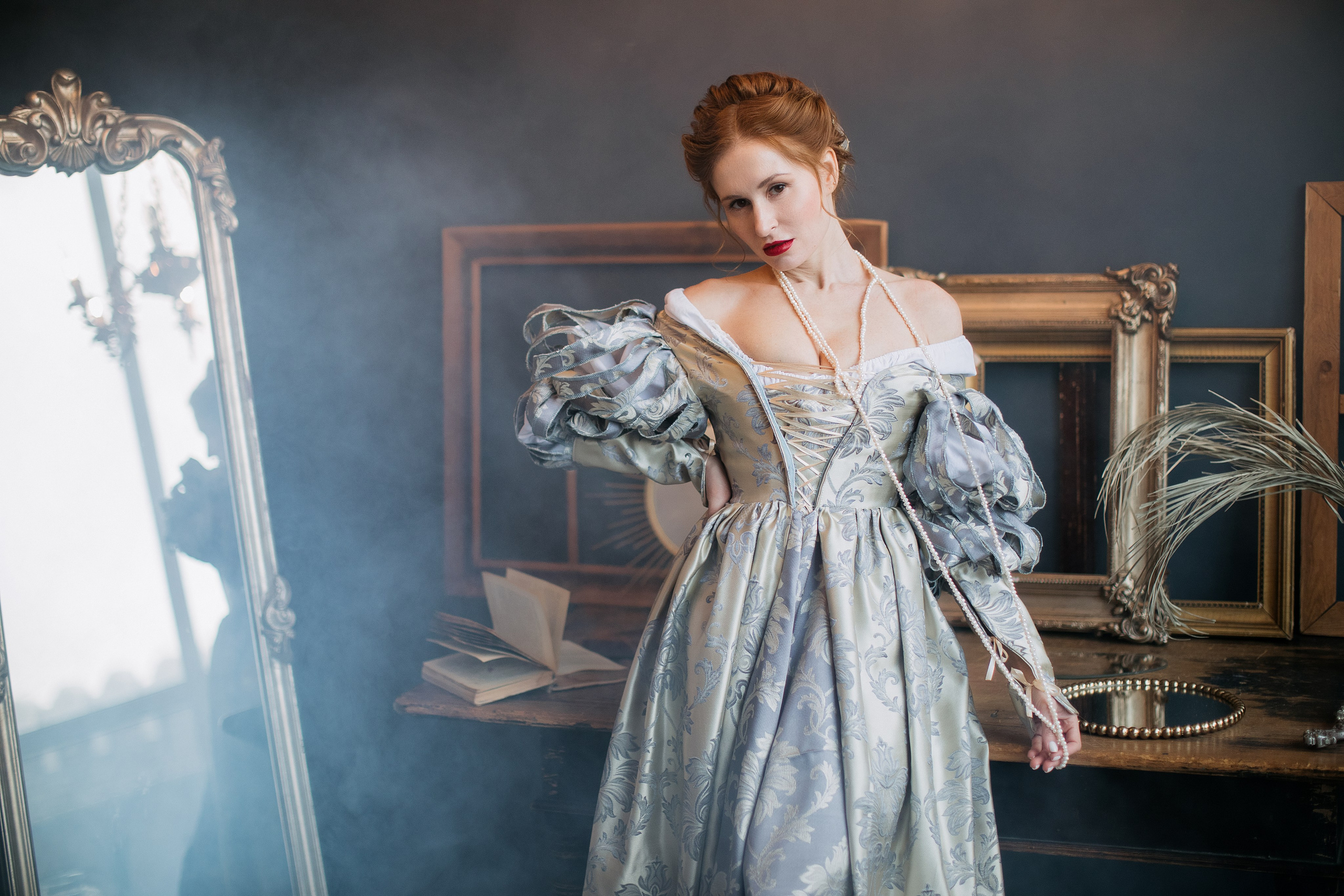 Студии & отели. Модель Москва каталожная и творческая съемка Anna Antlers