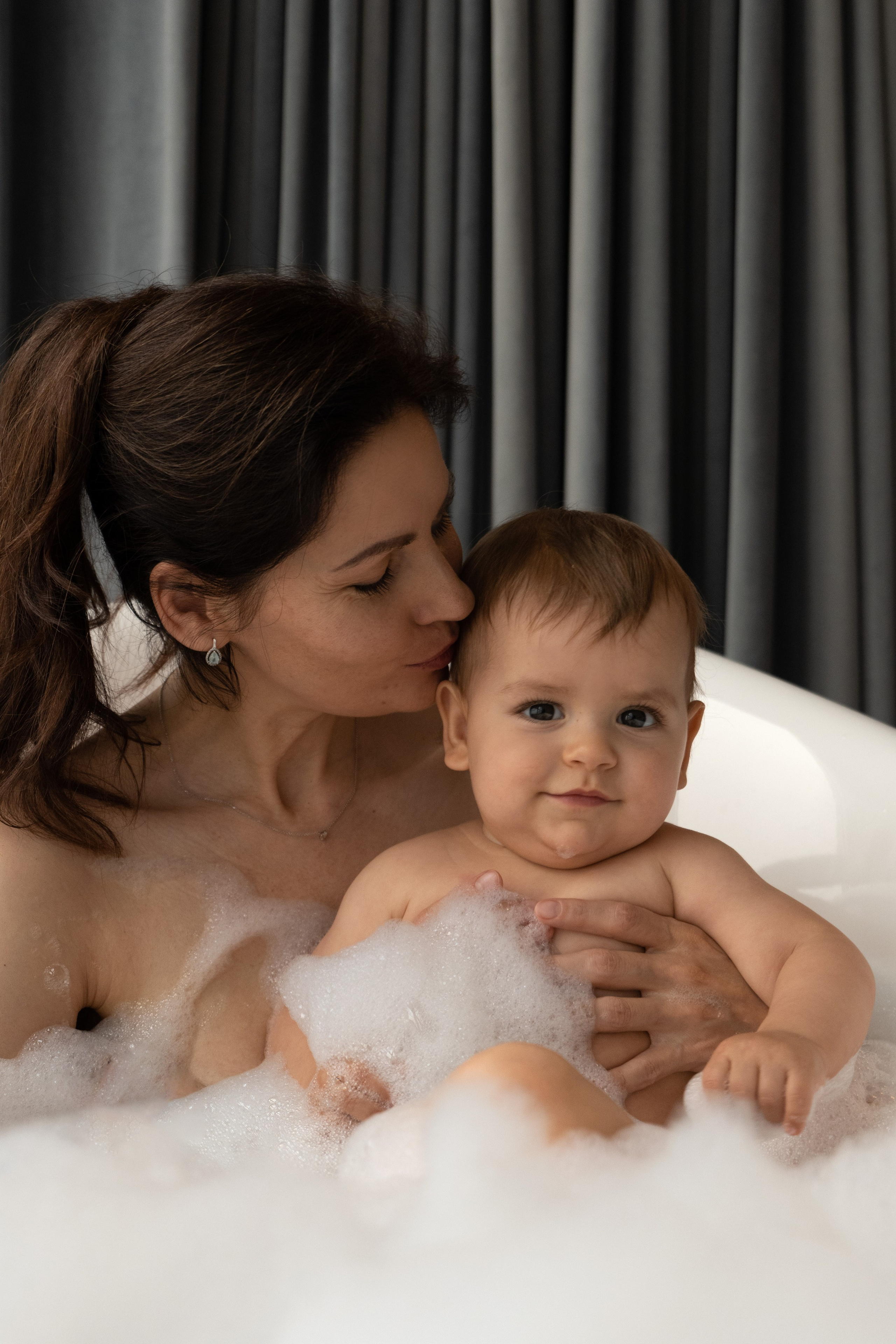 Мама и малыш «Повседневность». Фотограф видеограф Ольга Василевская