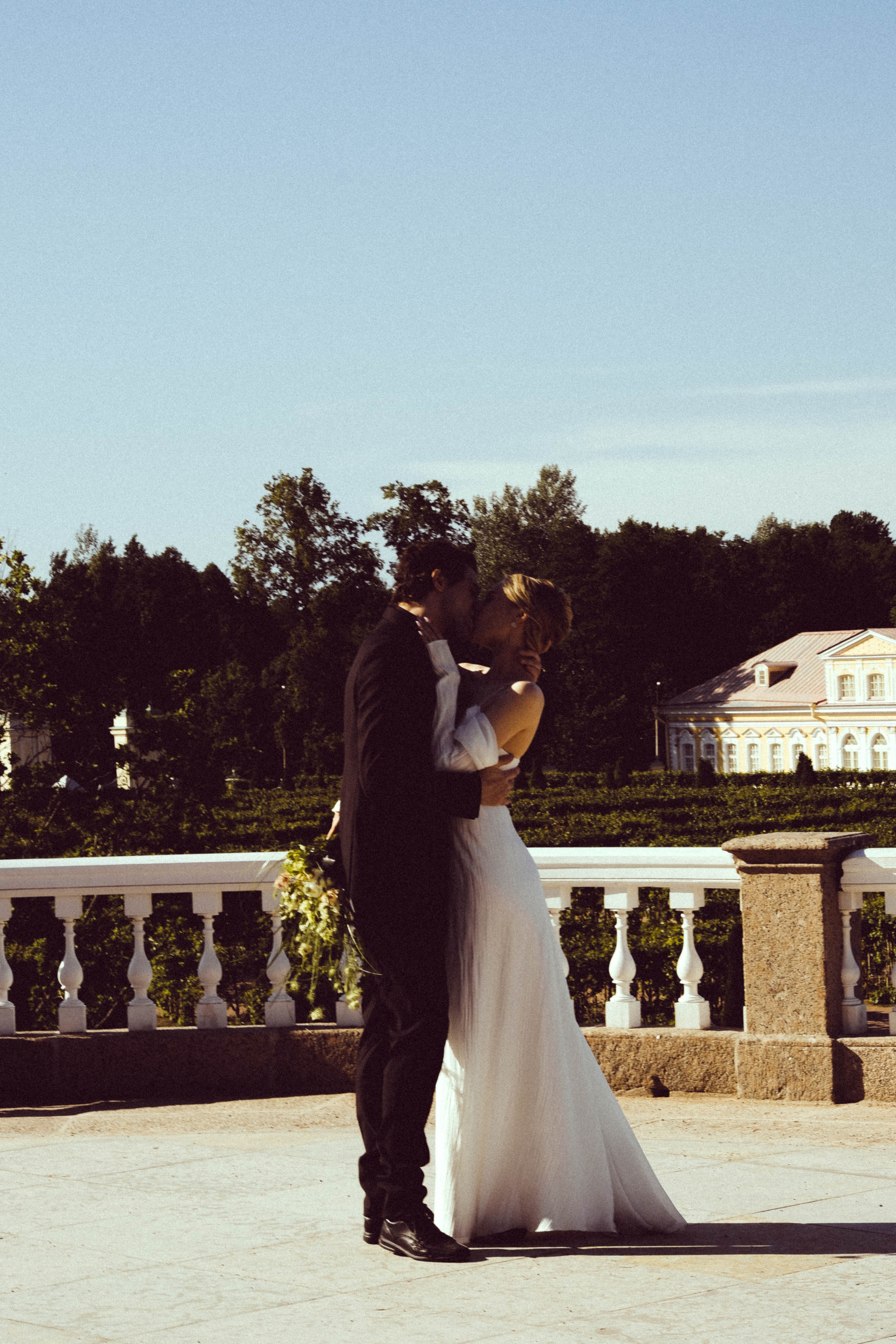 СВАДЕБНАЯ СЬЕМКА В ПАРКЕ ОРАНИЕНБАУМ. Профессиональный фотограф, Санкт-Петербург — Виктория Богомолова