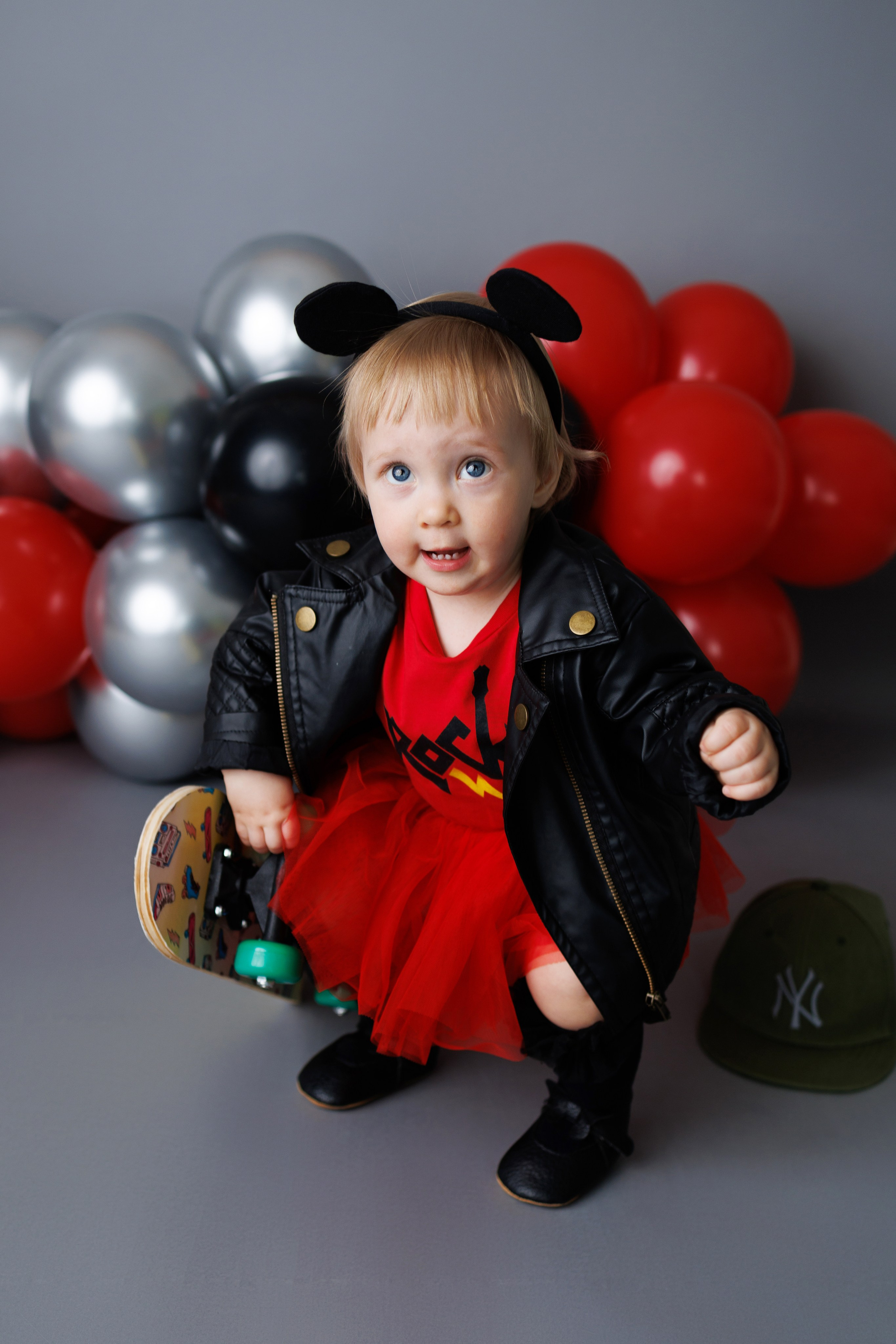 Аленушке 1 годик. Фотограф новорожденный малышей Новосибирск