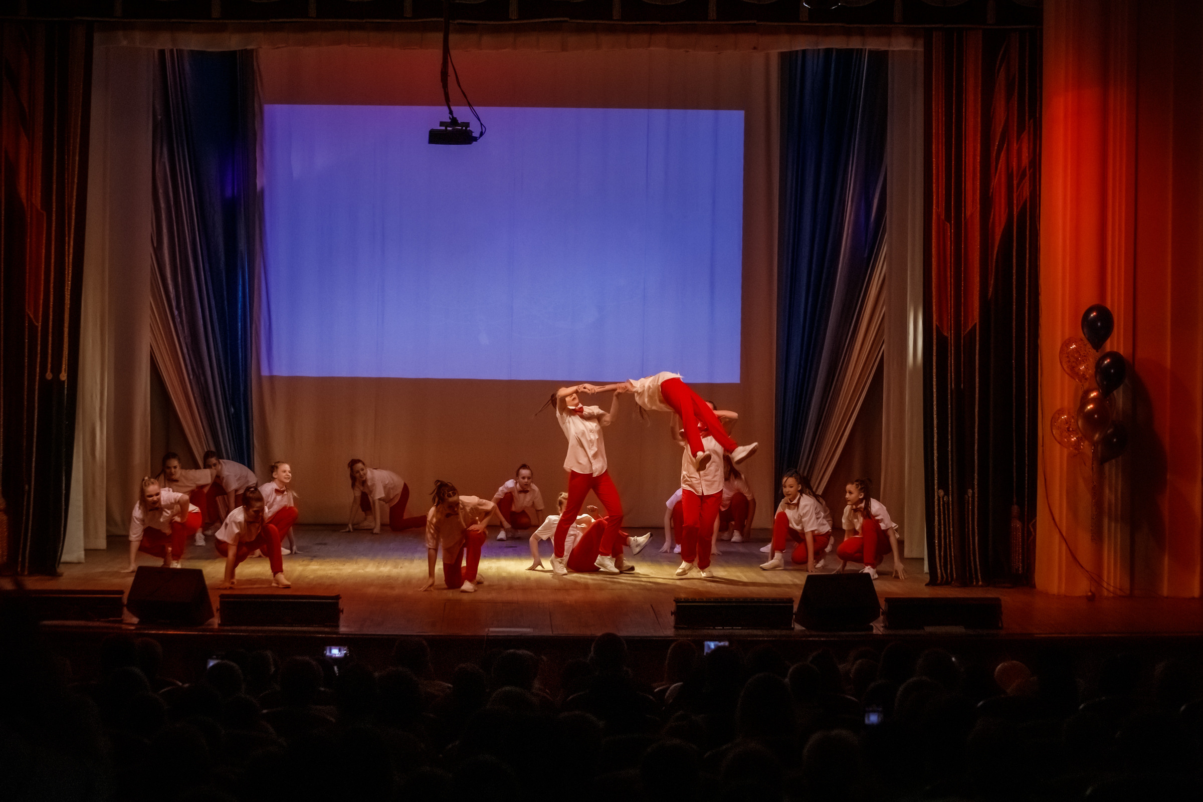 Концерт открытия ДК «ПОБЕДА» в Юрге. Фотограф для хороших людей в Юрге, Томске, Кемерово, Республике Алтай