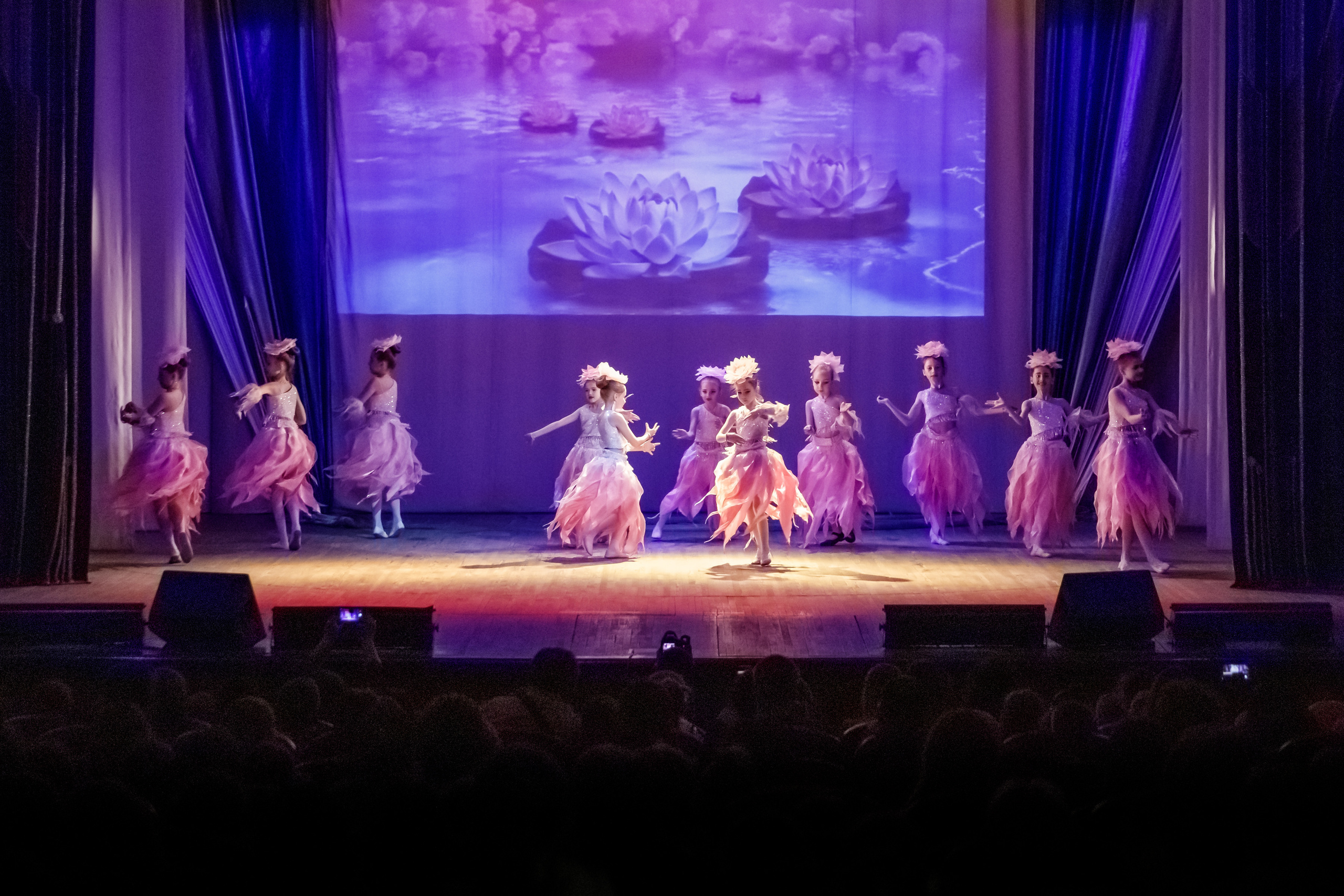 ЛОТОС в ДК ПОБЕДА. Фотограф для хороших людей в Юрге, Томске, Кемерово, Республике Алтай