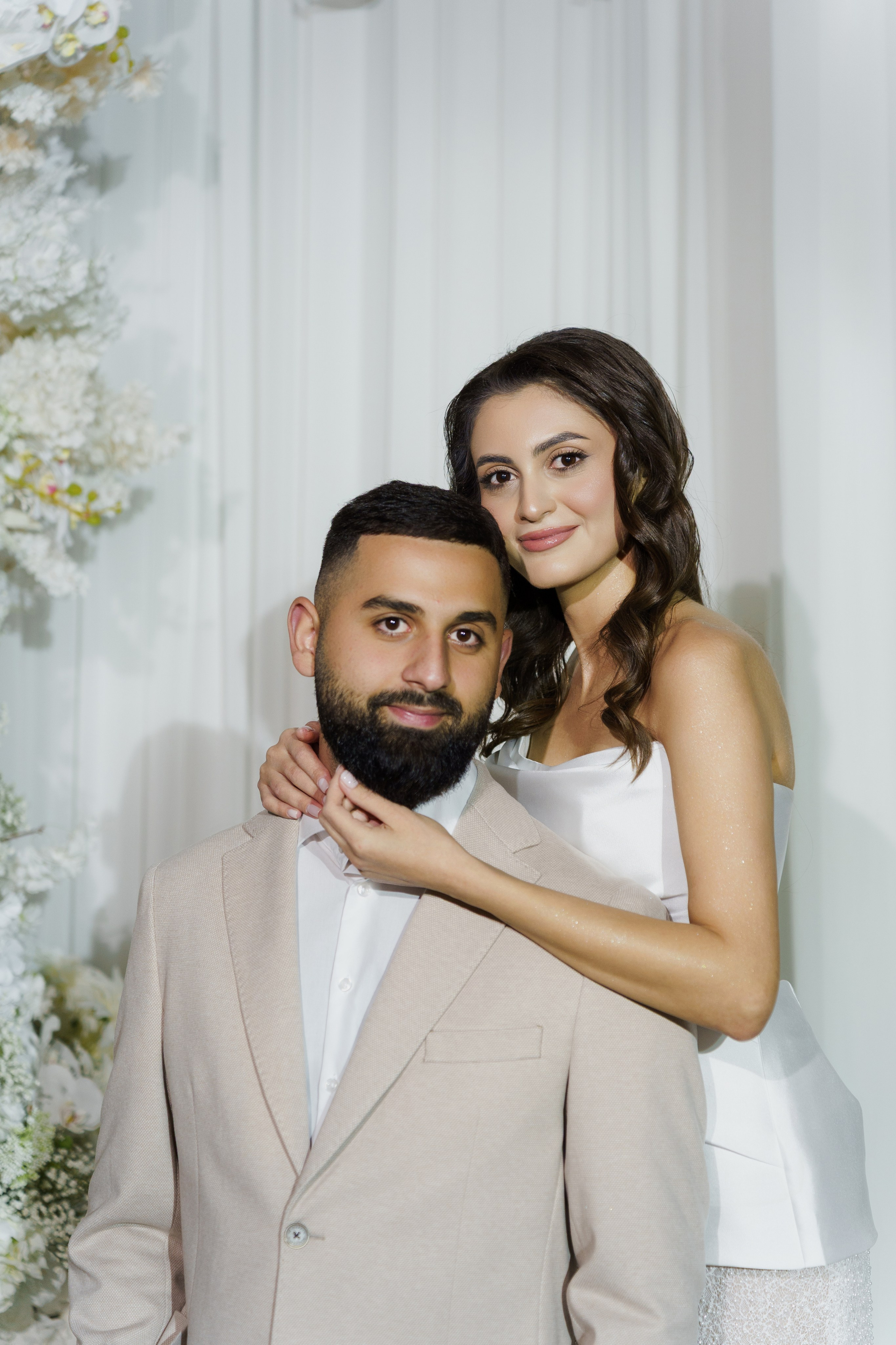 Красивое обручение на берегу чёрного моря в Лермонтово от ТВИНС СТУДИО. ТВИНС СТУДИО — лучшие свадебные фотографы и видеографы в Краснодаре