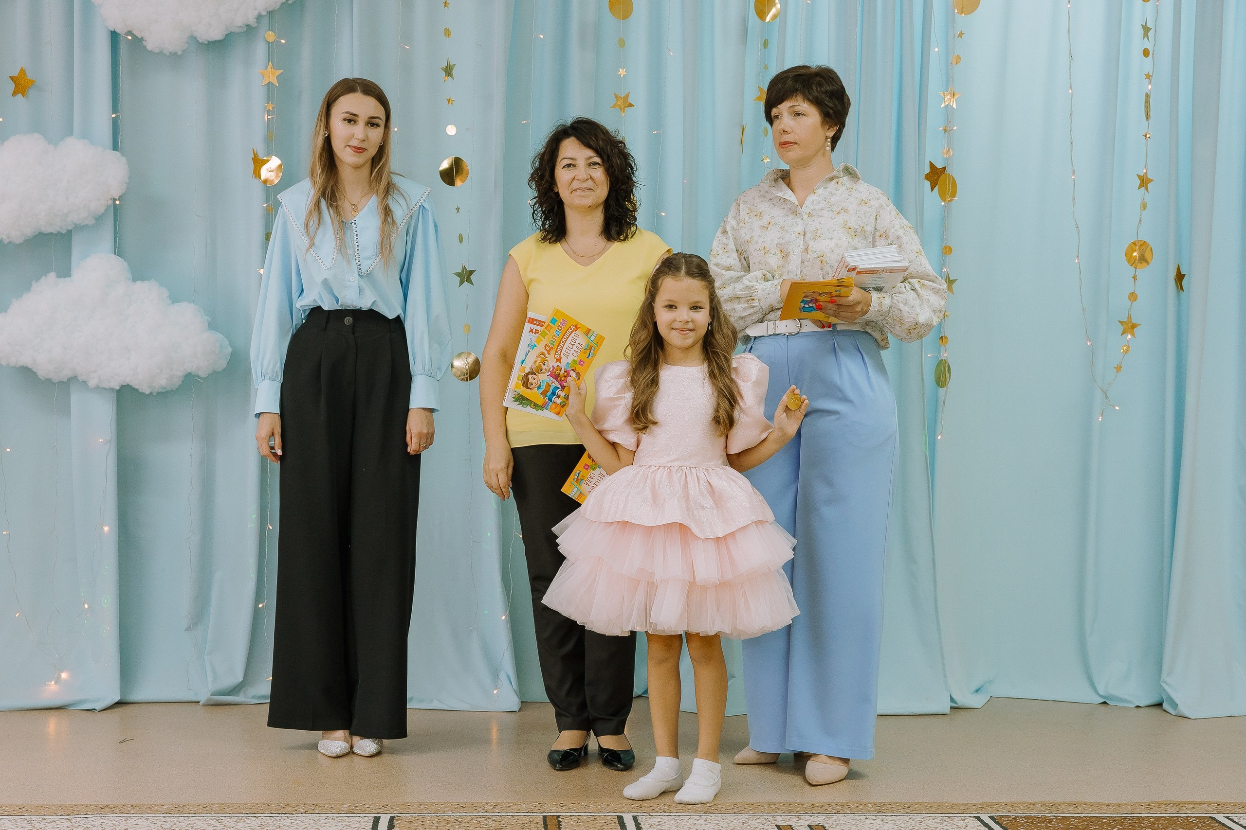 Выпускной в ДС -29. Выпускные альбомы Натальи Бутко: Новороссийск, Анапа, Геленджик