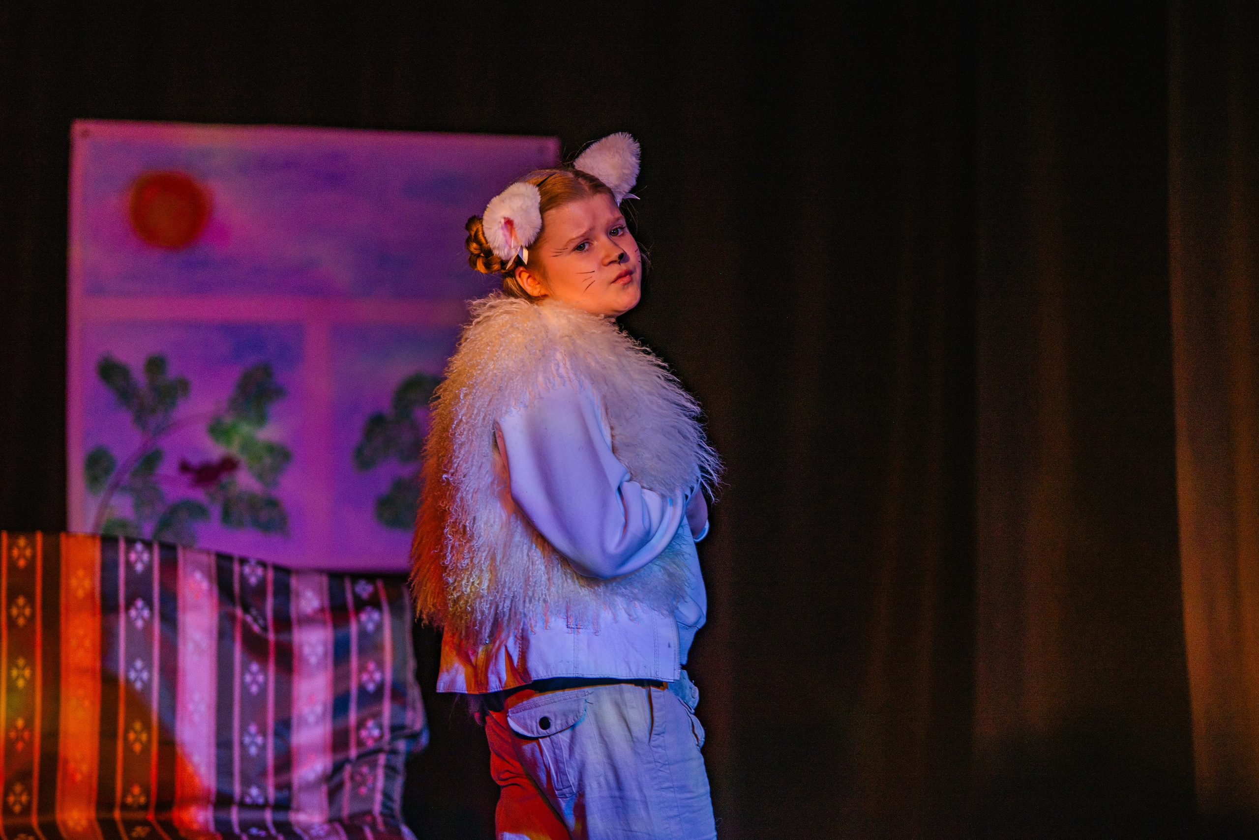 Балаганчик «Гадкий котенок». Фотограф в Ветлуге Сергей Белов (VETLUGA B.S.)