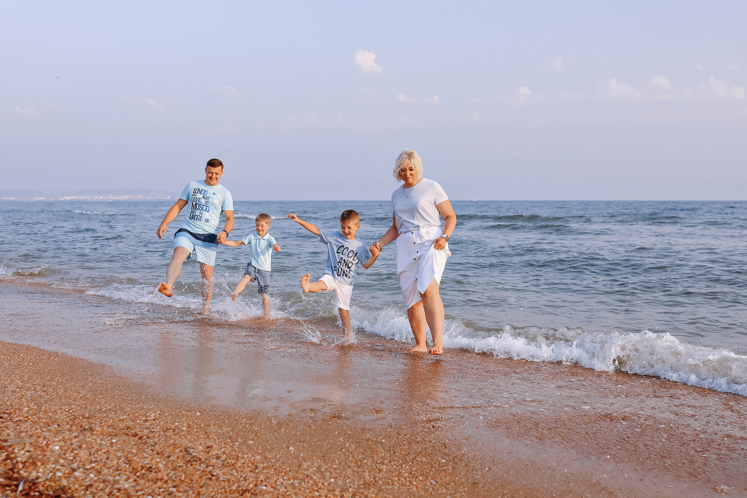 Семейная фотосессия Витязево 2021. Фотограф в Ставрополе Алина Клочкова