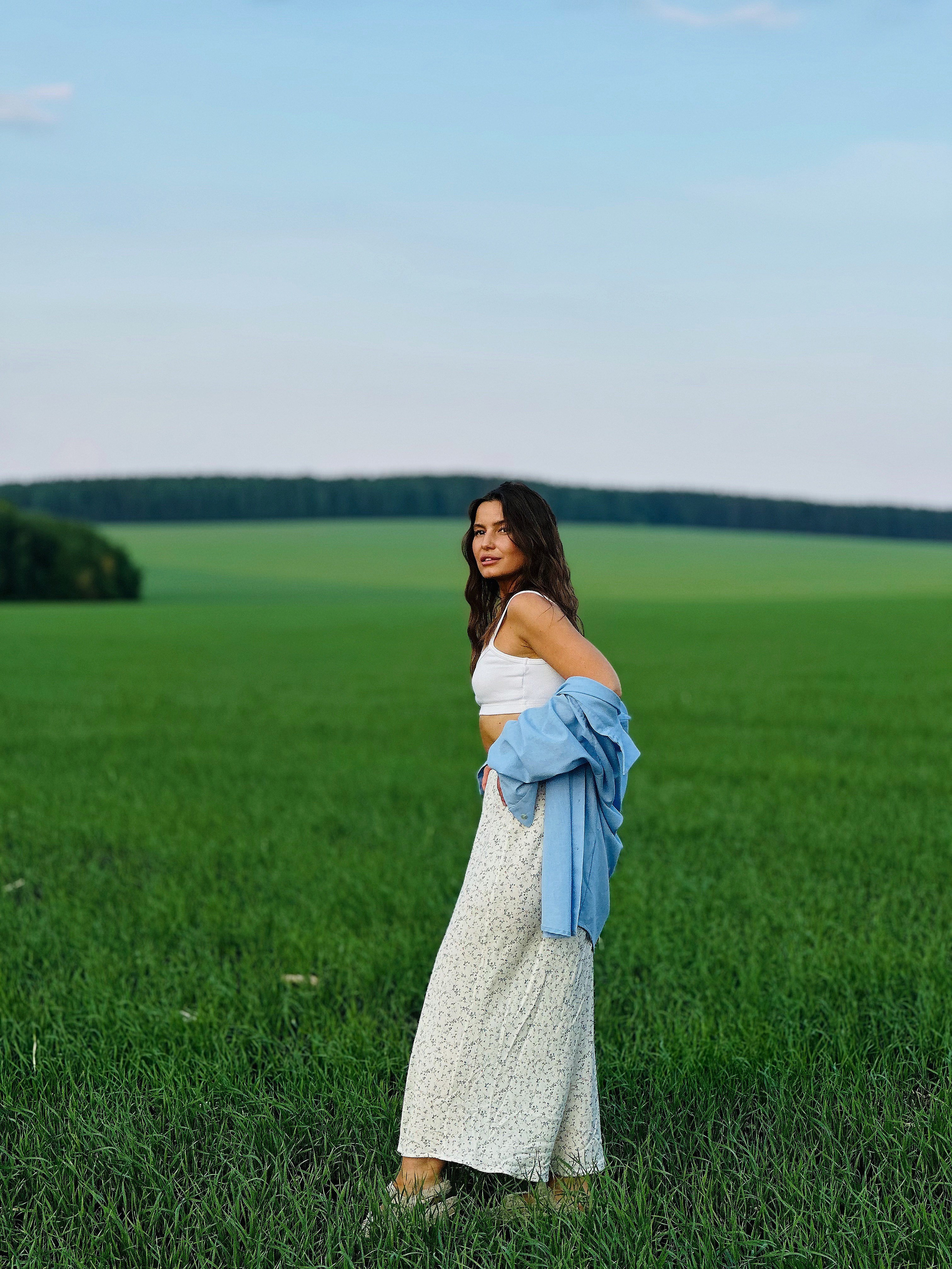 Летний lookbook для бренда одежды «LeCóache». Главная