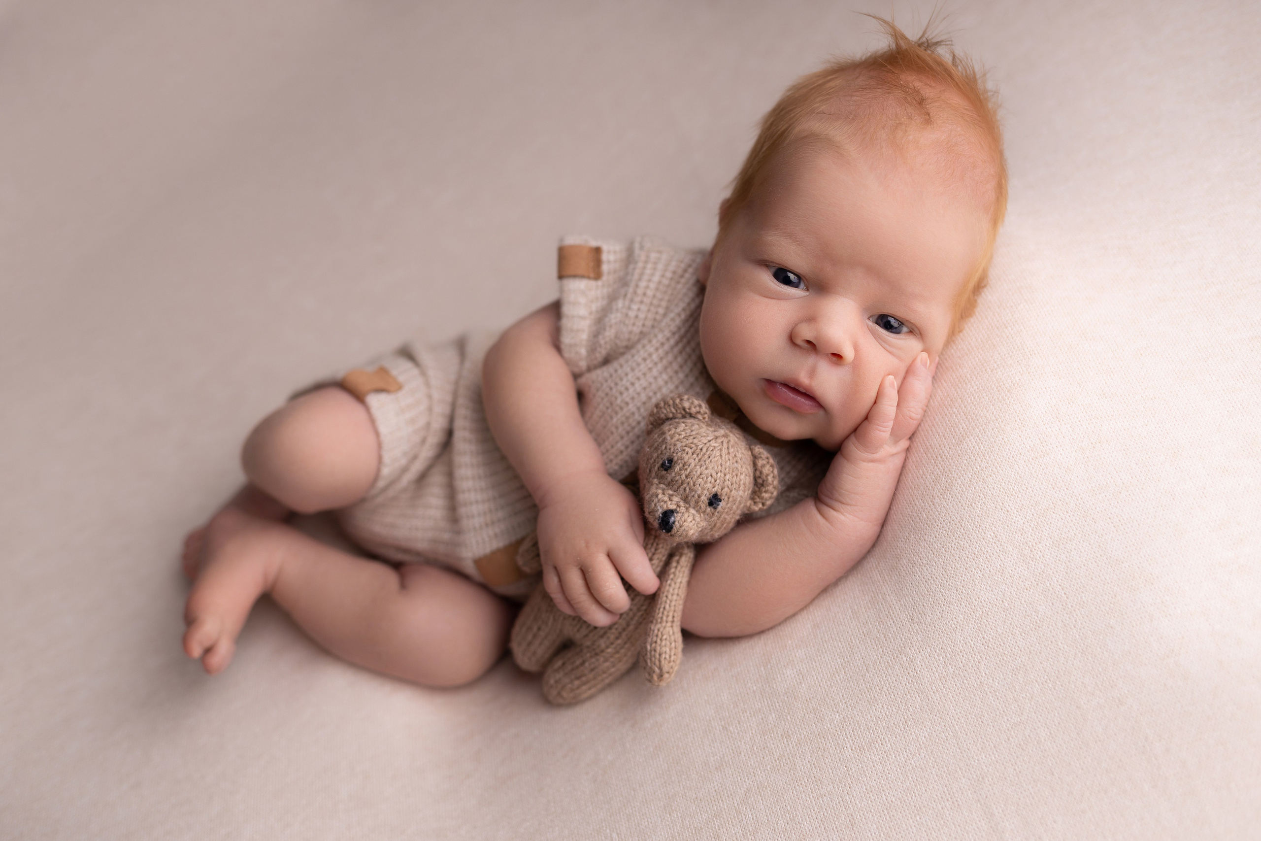 Классическая фотосессия малыша. Фотограф новорожденных малышей в Омске и Омской области Эльвира Камаева