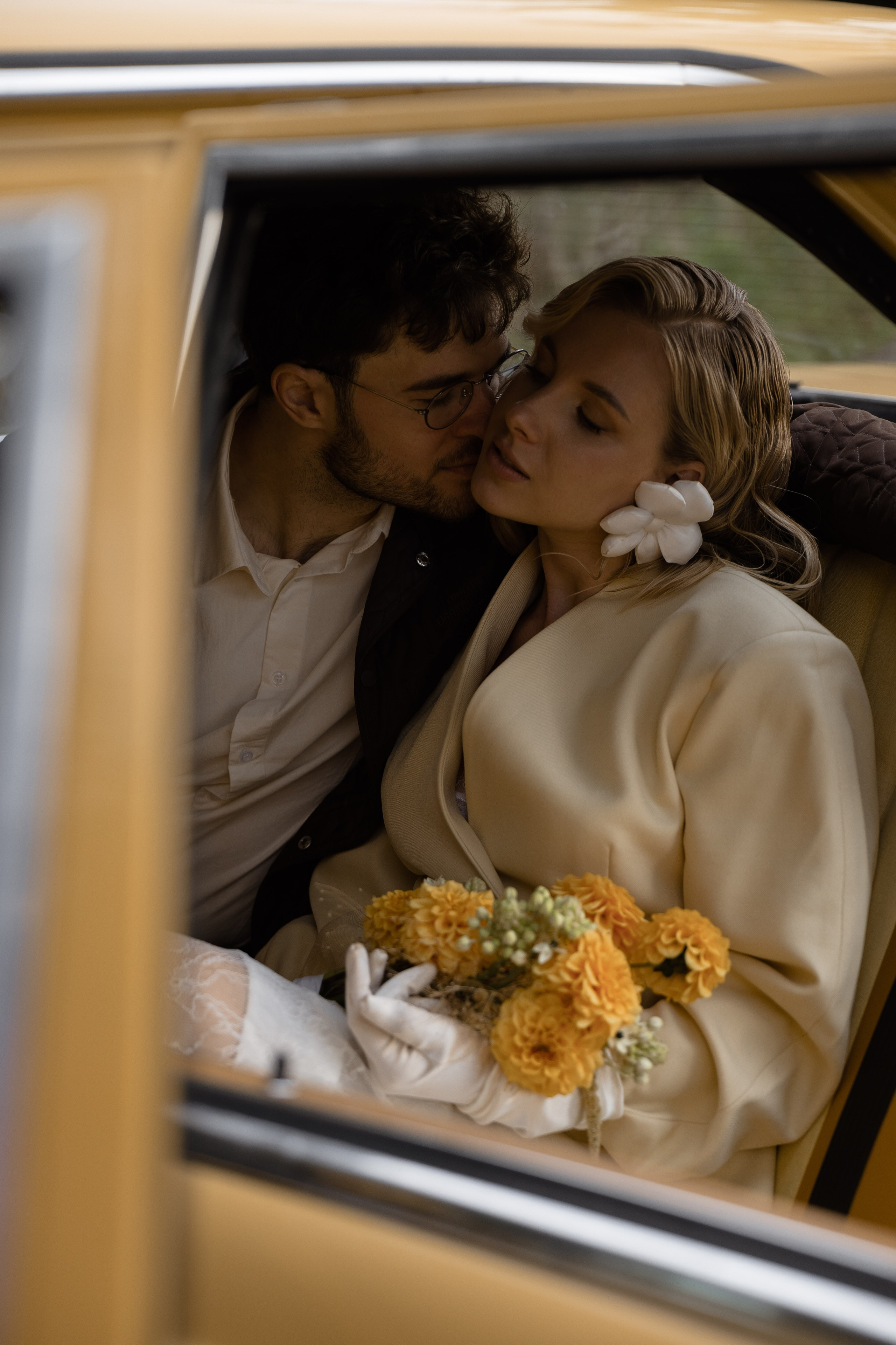 YELLOW. Кто мы?