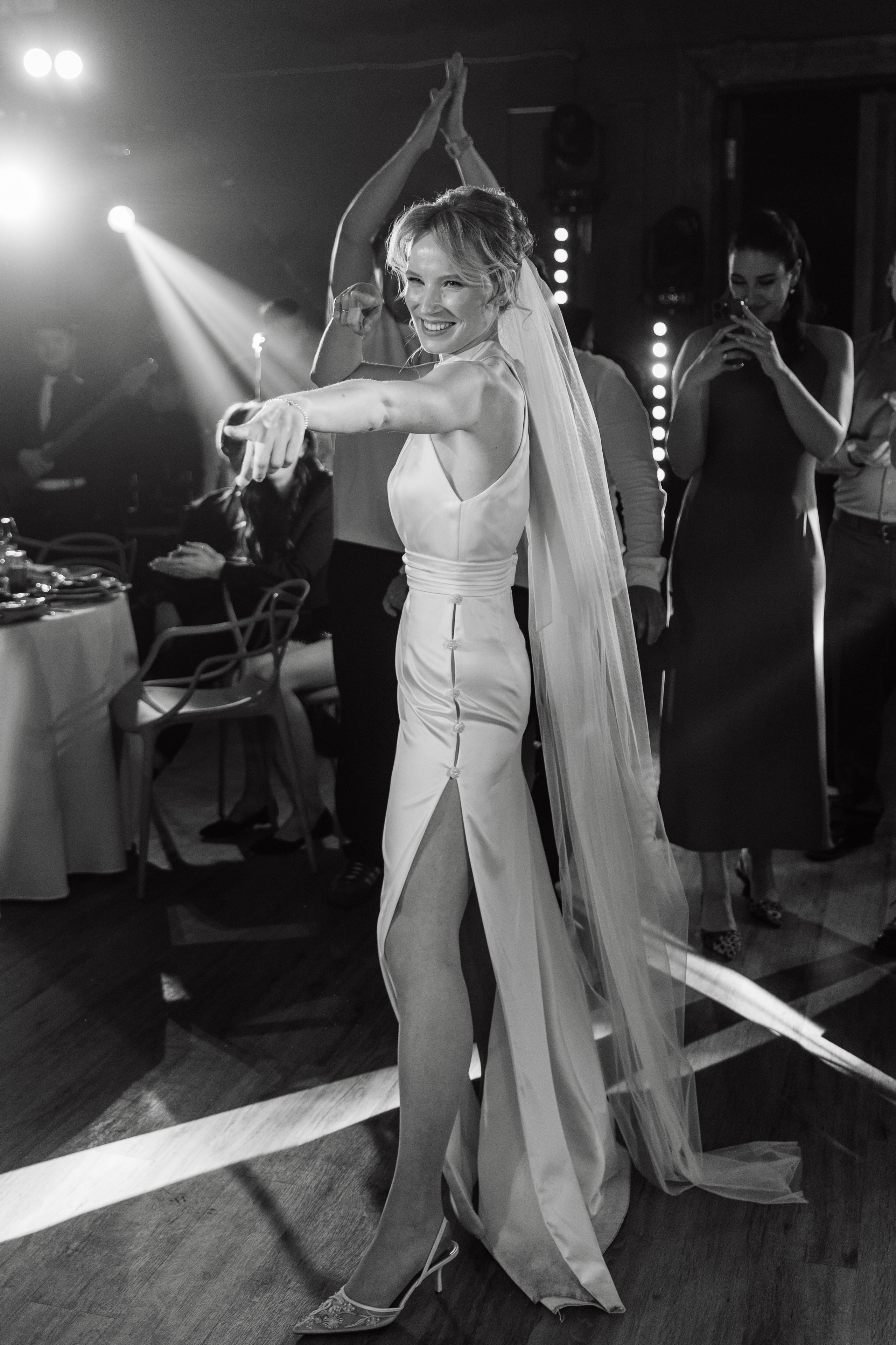 Свадебные серии — портфолио Эдуарда Смирнова | Живые эмоции и стильные кадры. Свадебный фотограф в Нижнем Новгороде — Эдуард Смирнов