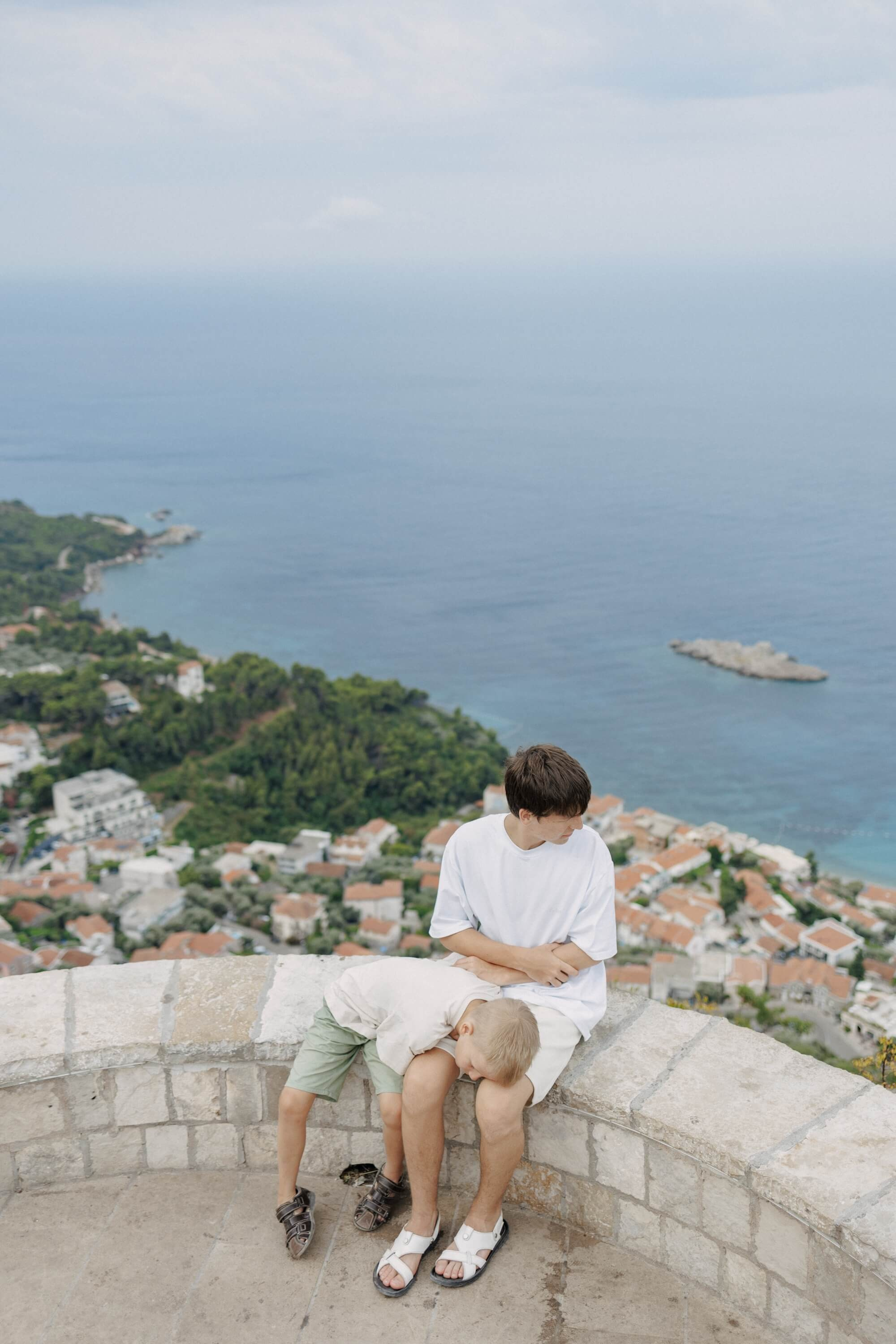 Семейный фотограф в Свети-Стефан Черногория. Федор Лемешко — Семейный и Свадебный Лайфстайл фотограф в Таиланде Дубае Грузии Армении