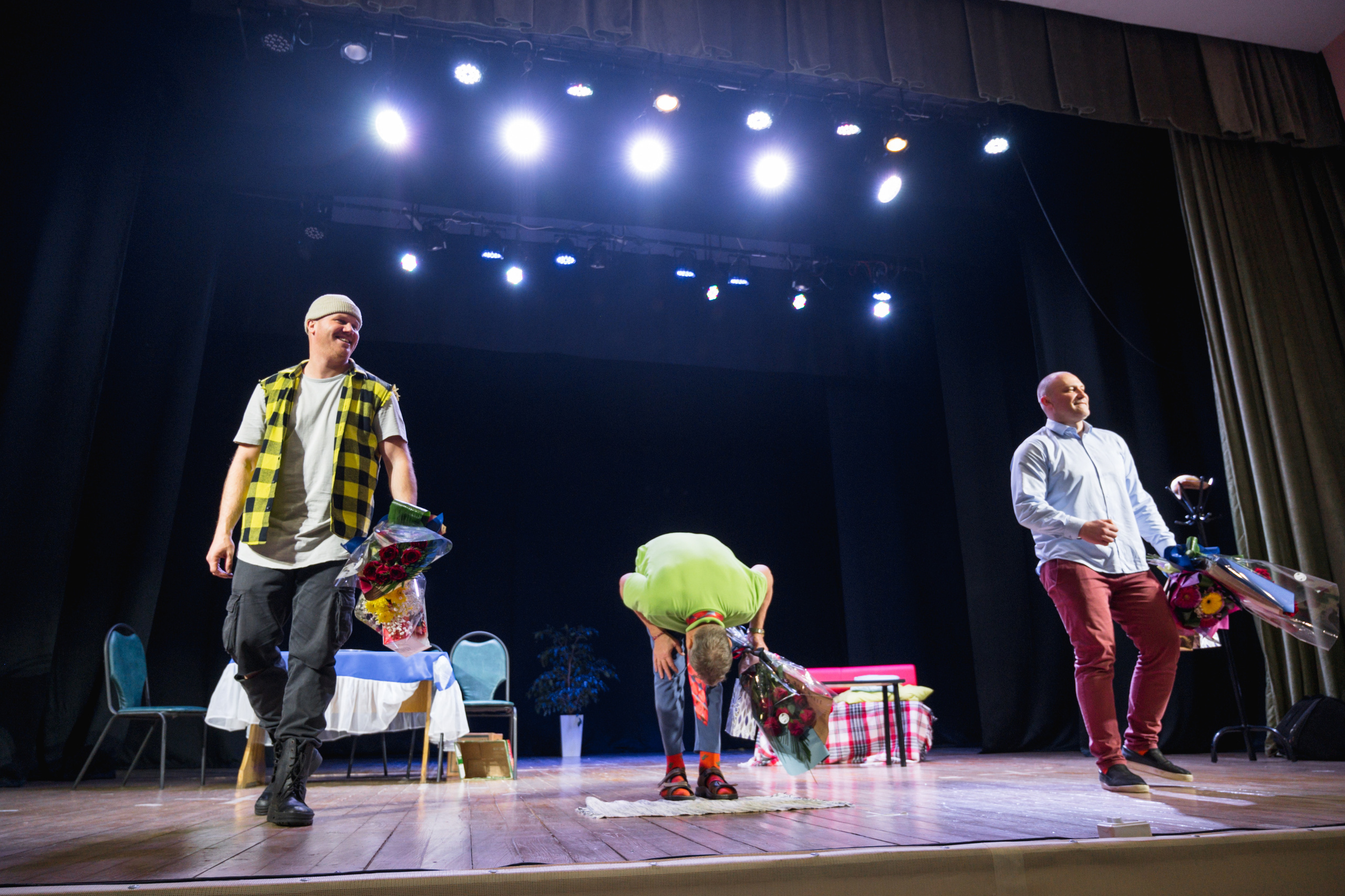 СПЕКТАКЛЬ СНИМУ КВАРТИРУ НА АВТОПИЛОТЕ