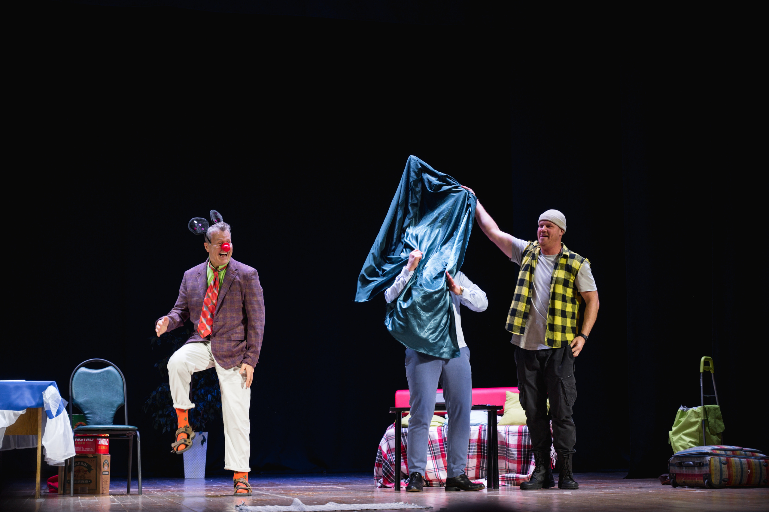 СПЕКТАКЛЬ СНИМУ КВАРТИРУ НА АВТОПИЛОТЕ