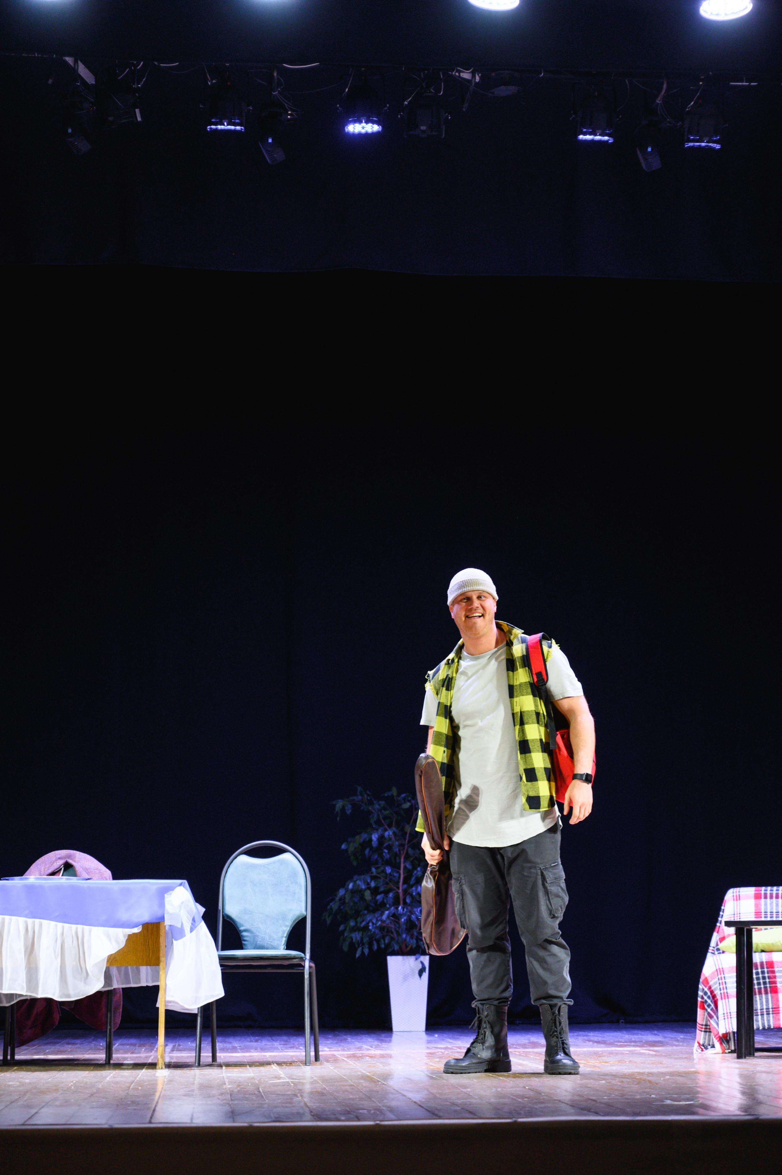 СПЕКТАКЛЬ СНИМУ КВАРТИРУ НА АВТОПИЛОТЕ