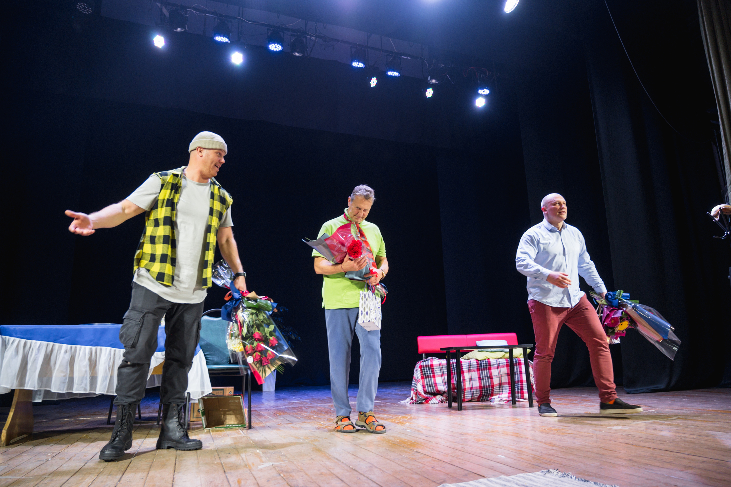 СПЕКТАКЛЬ СНИМУ КВАРТИРУ НА АВТОПИЛОТЕ