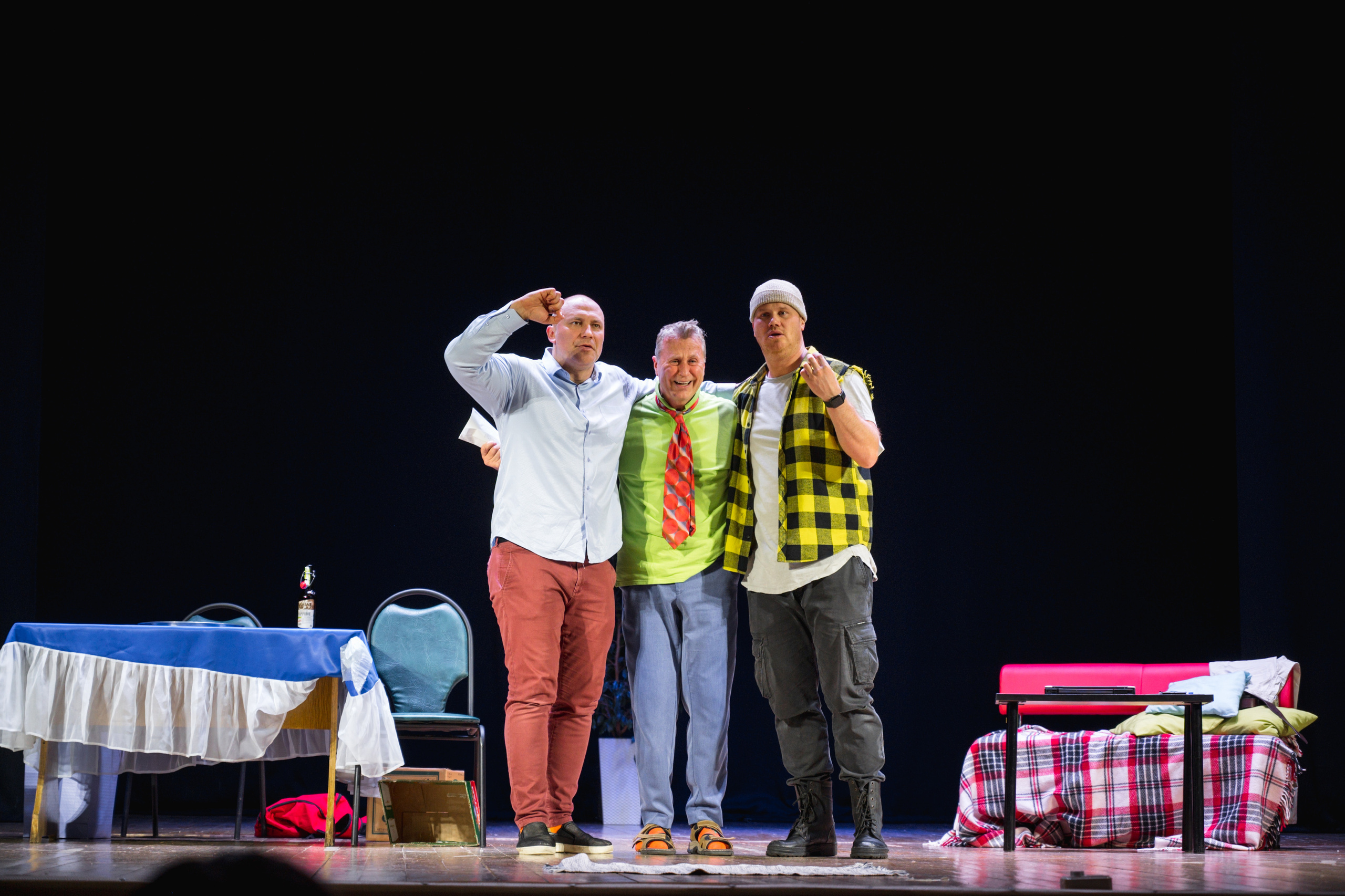 СПЕКТАКЛЬ СНИМУ КВАРТИРУ НА АВТОПИЛОТЕ